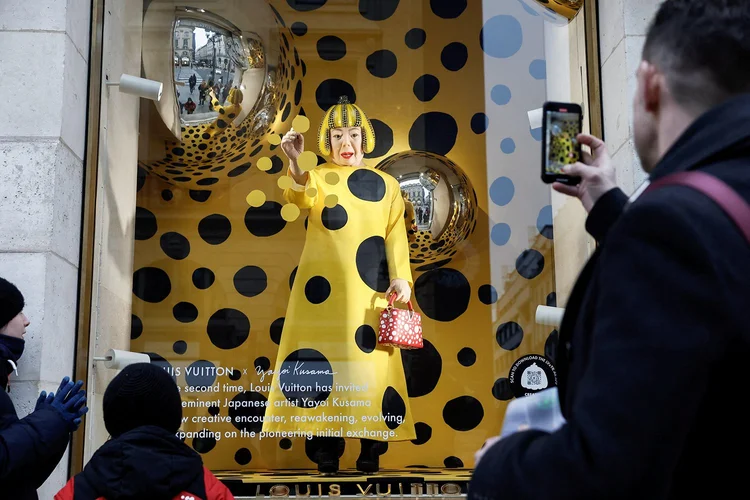 The Self-Obliteration of Yayoi Kusama — Danny With Love