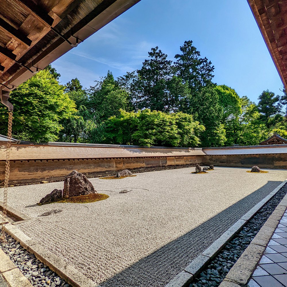  Ryoan-ji’s famous zen garden, Kyoto, Japan (2022). Photo by Danny With Love. 