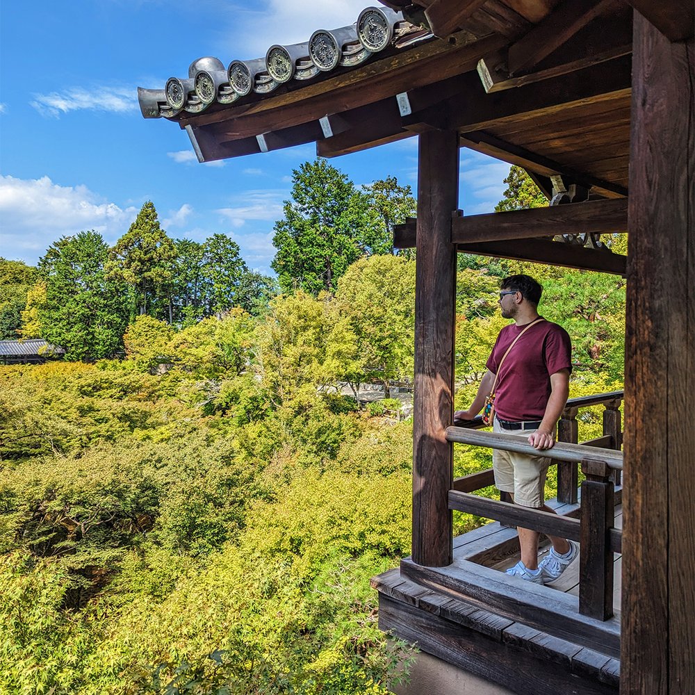  Posing at Tsutenkyo-bashi (“The Bridge Leading to Heaven”) at Tofuku-ji (Temple), Kyoto, Japan (2023). 