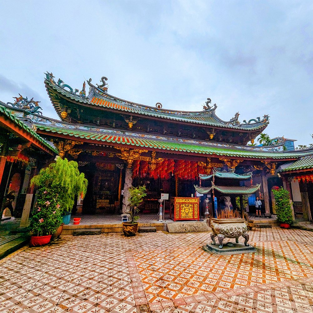  Interior of the Taoist Thian Hock Keng Temple in Chinatown, Singapore (2023). Photo by Danny With Love. 