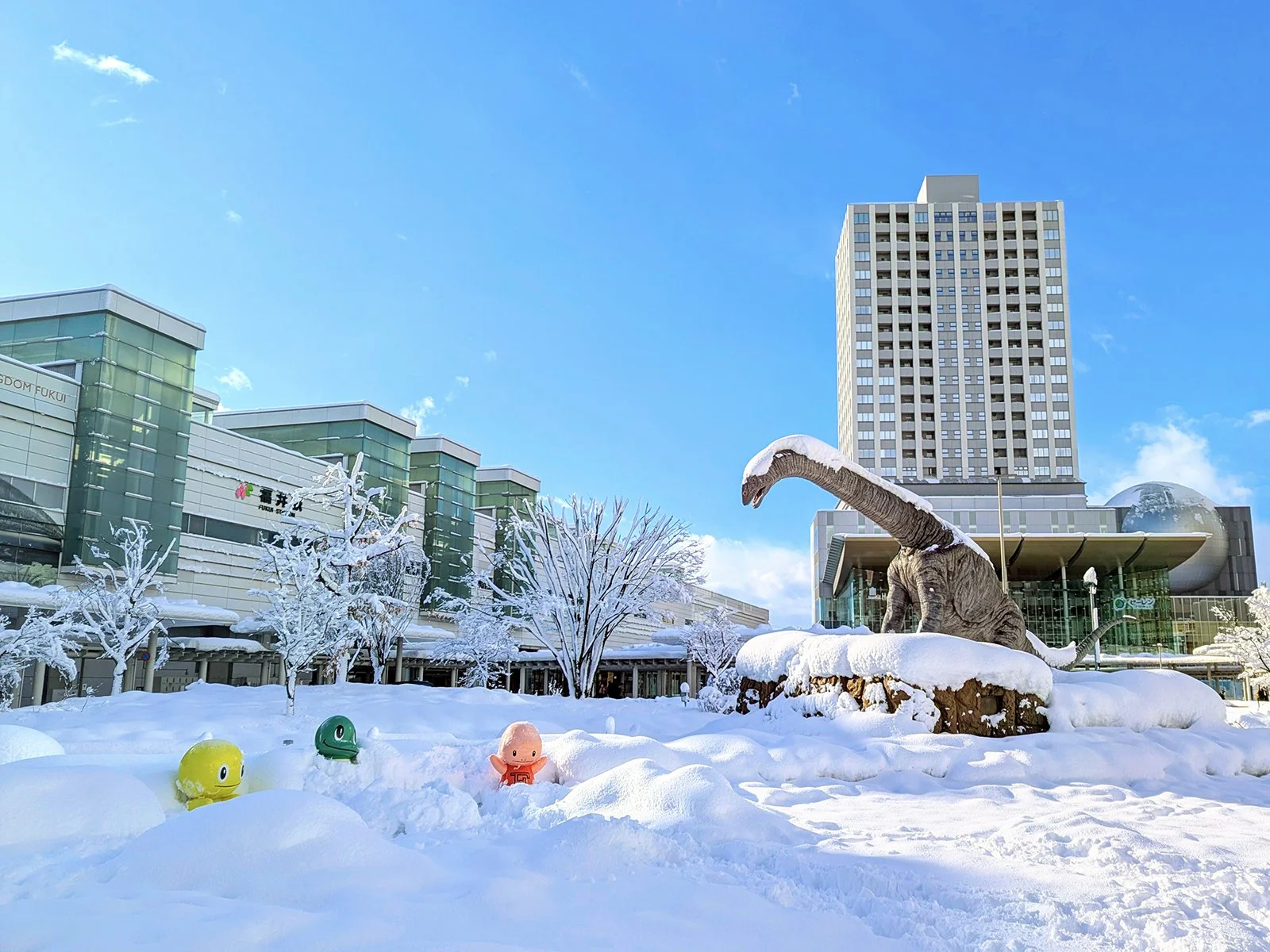 Fukui Station Snow Full.jpg
