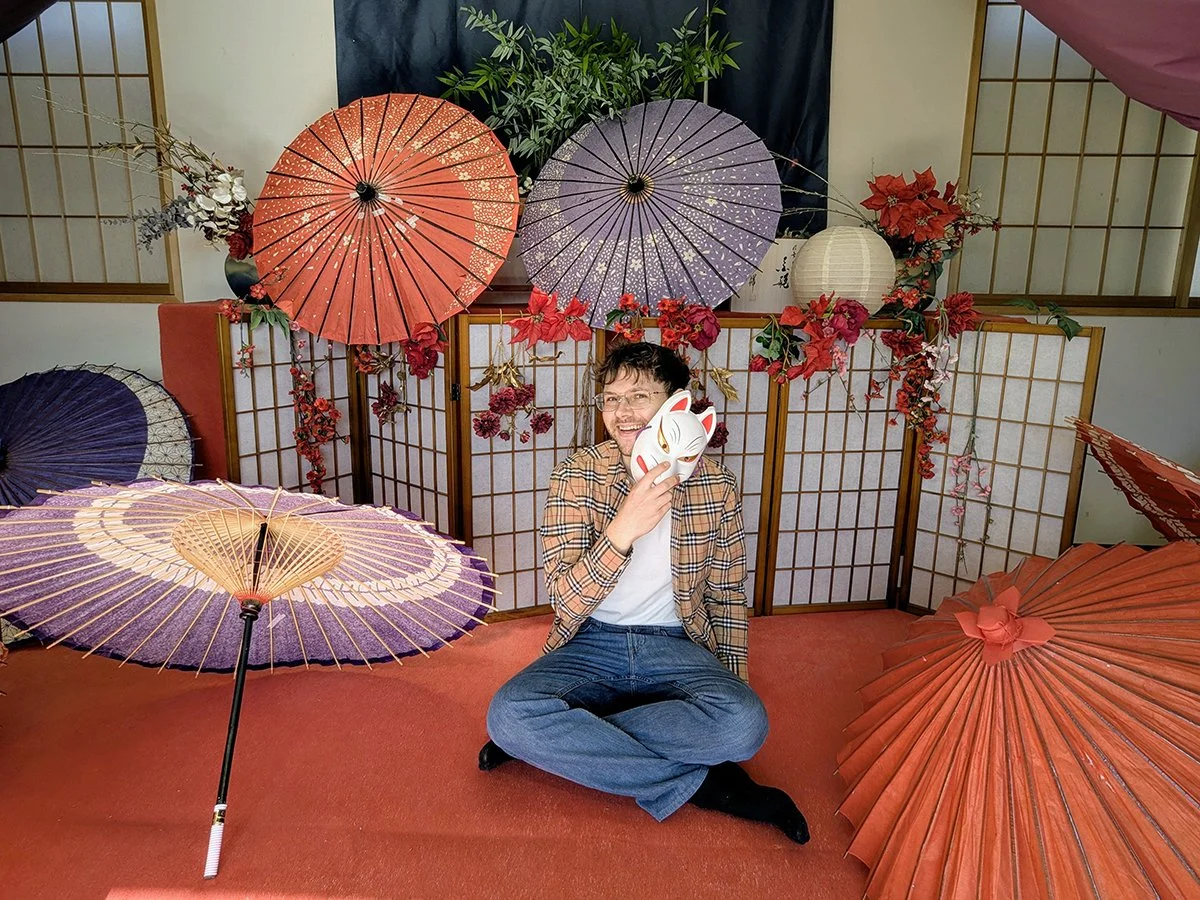 Posing inside Awara Photospot (あわらロマン館), Awara, Fukui Prefecture, Japan (2025).