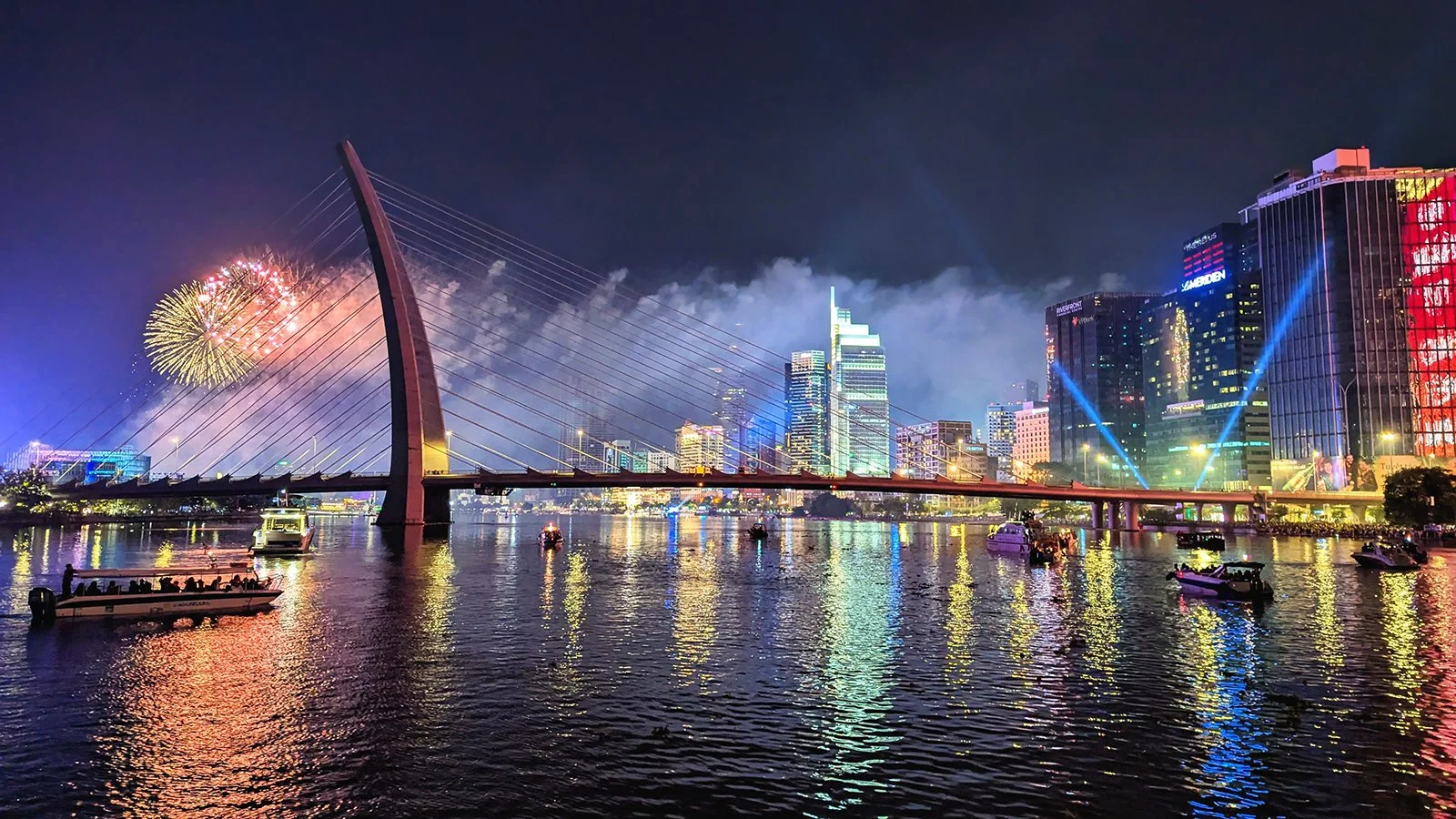 New Year’s Eve fireworks by Ba Son Bridge over the Saigon River, Saigon, Vietnam (2025). Photo by Danny With Love.