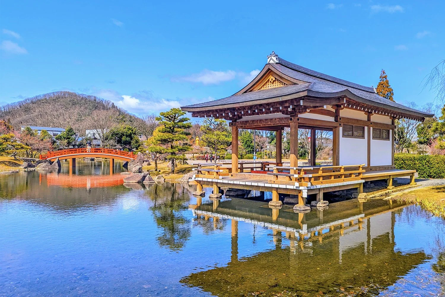 Murasaki Shikibu Park, with a Heian-style fishing hall on the right, Echizen City, Fukui Prefecture, Japan (2026). Photo by Danny With Love.