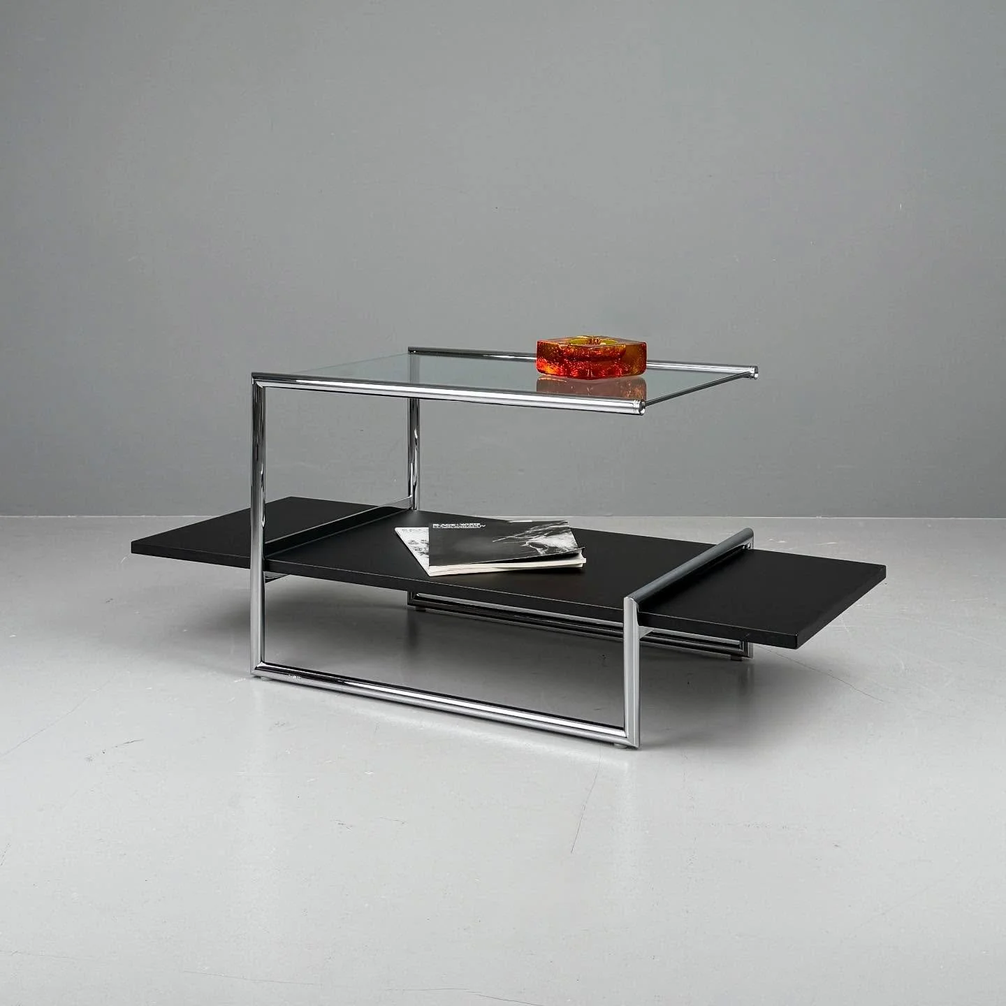Couchtisch Consus von Albert Heer, Classicon

680 Chf
L64/110 B46 H46

#studiovintagezurich #vintage #zurich #z&uuml;rich #z&uuml;ri #midcenturymodern #schweiz #swiss #switzerland #midcenturymodernfurniture #vintagefurniture #uetikonamsee #vintagesho