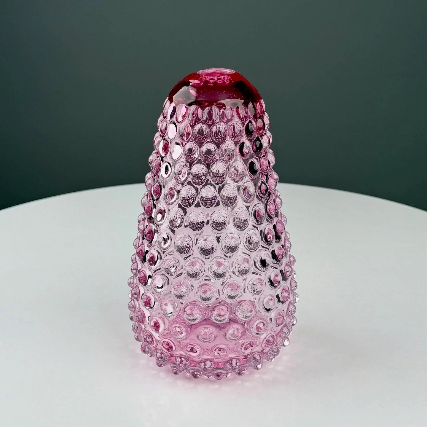 Pink Bubble Vase

120 Chf
H21 D12

#studiovintagezurich #vintage #zurich #z&uuml;rich #z&uuml;ri #midcenturymodern #schweiz #swiss #switzerland #midcenturymodernfurniture #vintagefurniture #uetikonamsee #vintageshop #chemieuetikon #goldk&uuml;ste #vi