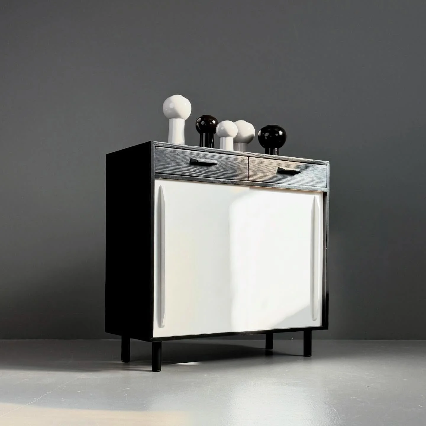 schwarzweiss

Schiebeschrank 420 Chf
B75 T35 H73

Vasen 35 - 90 Chf

#schiebeschrank #vasen #schwarzweiss #blacknwhite #vintagevase