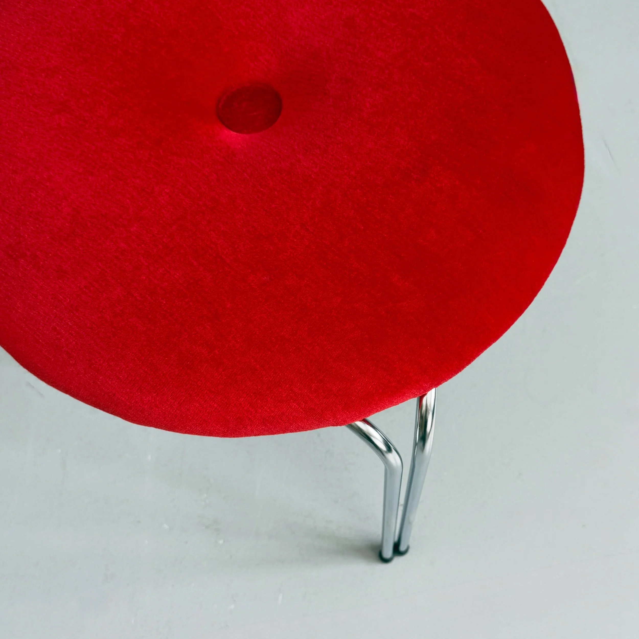 Tacke PolsterHocker

260 Chf
H43 D43

#hocker #stool #samt #velvet #lieblingsst&uuml;ck