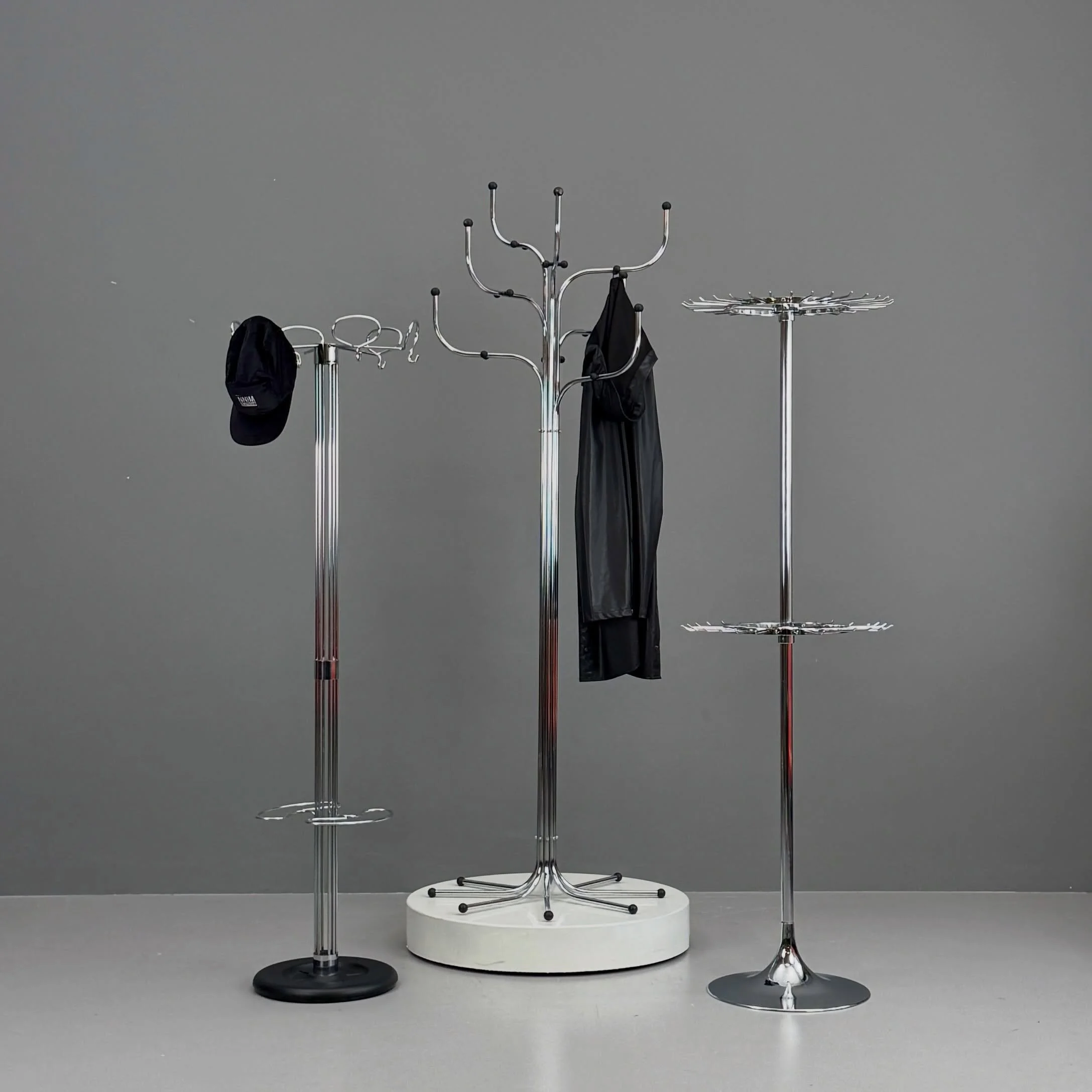 Freestanding Coat Racks

Coat Tree Fritz Hansen
450 Chf
H192

Vitra Greater 
320 Chf
H165

Valenti
240 Chf
H160

#coatrack #garderobe #fritzhansen #vitra #kleiderst&auml;nder