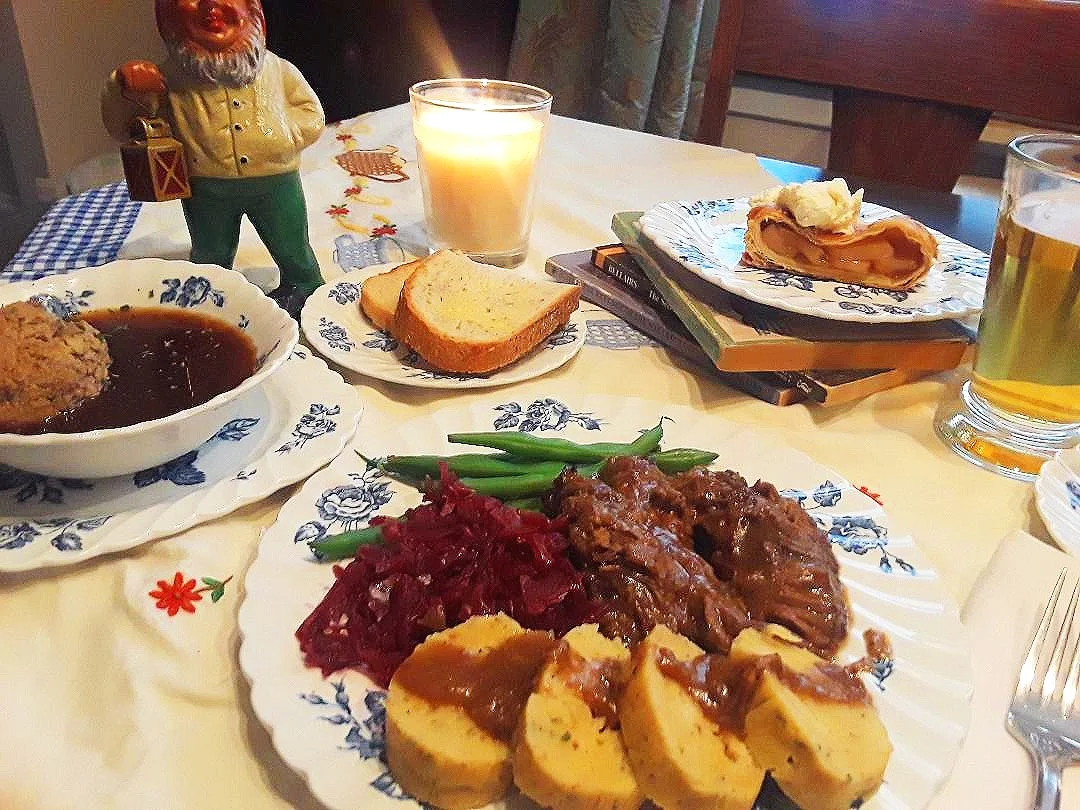 dinnerisserved.jpg