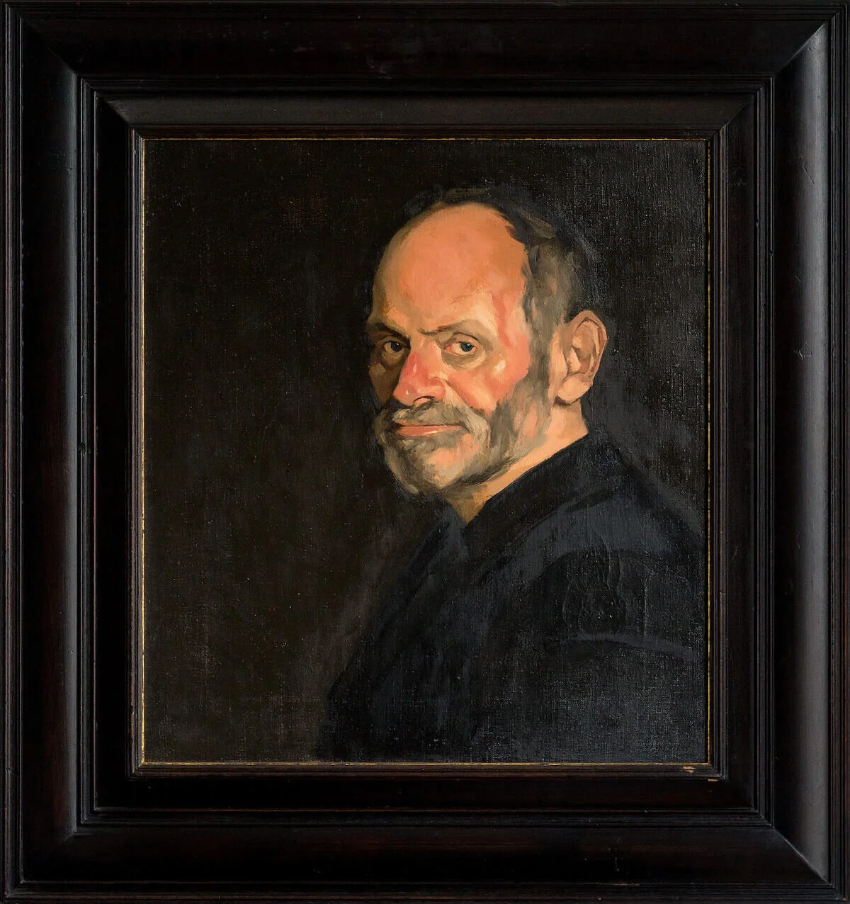 10.02 Portrait of a man with a beard