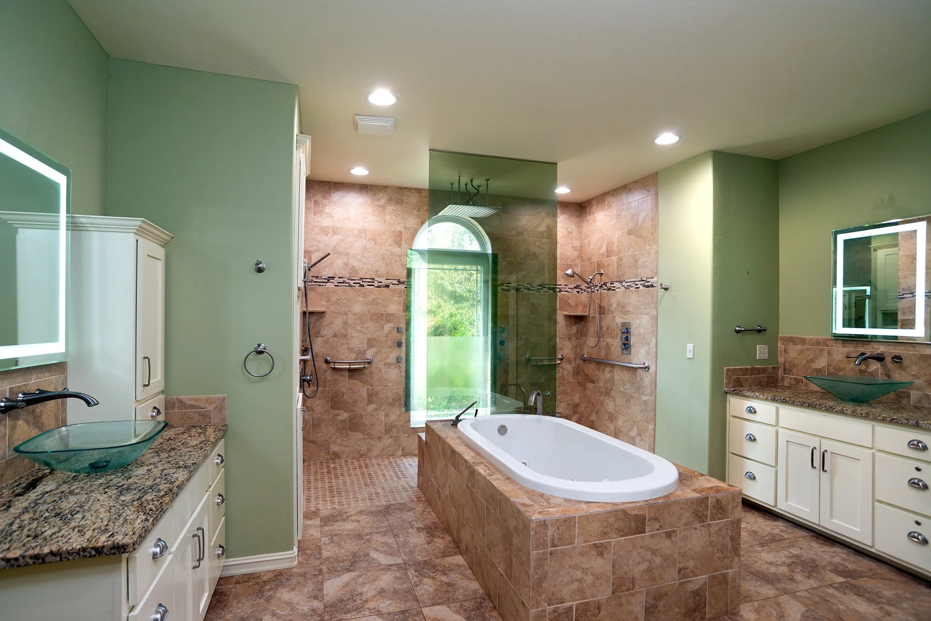  Master Bath 