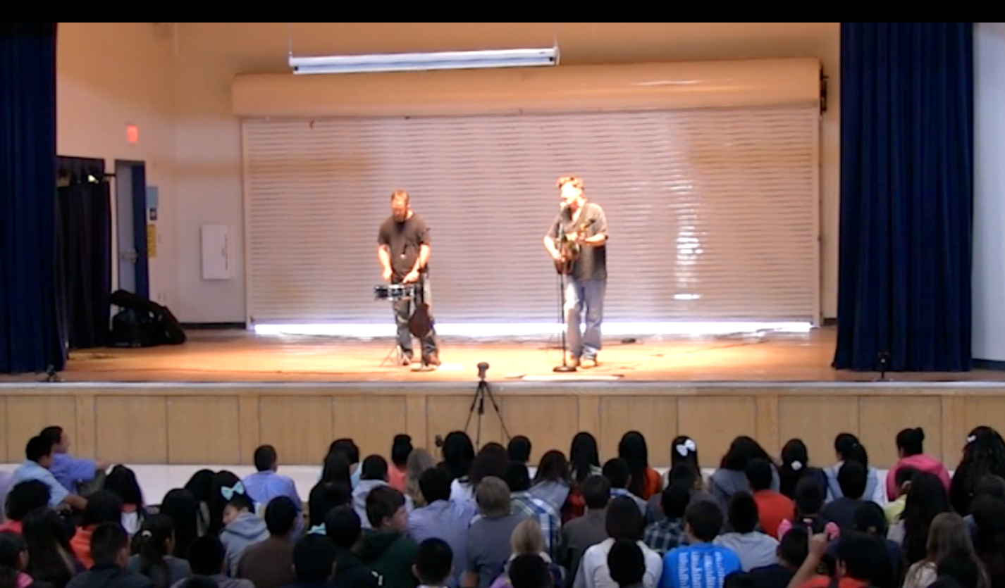 RH and CM live stage Chalone.png