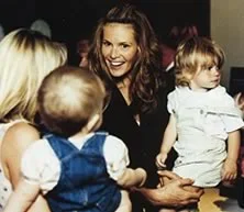 elle_party_hello