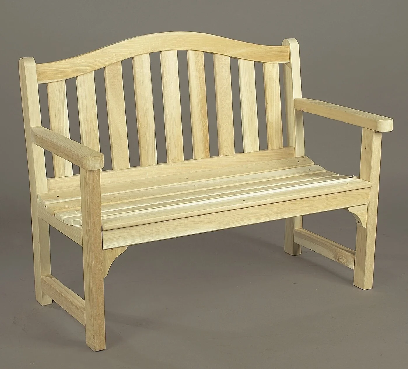 Camel Back Settee 4'