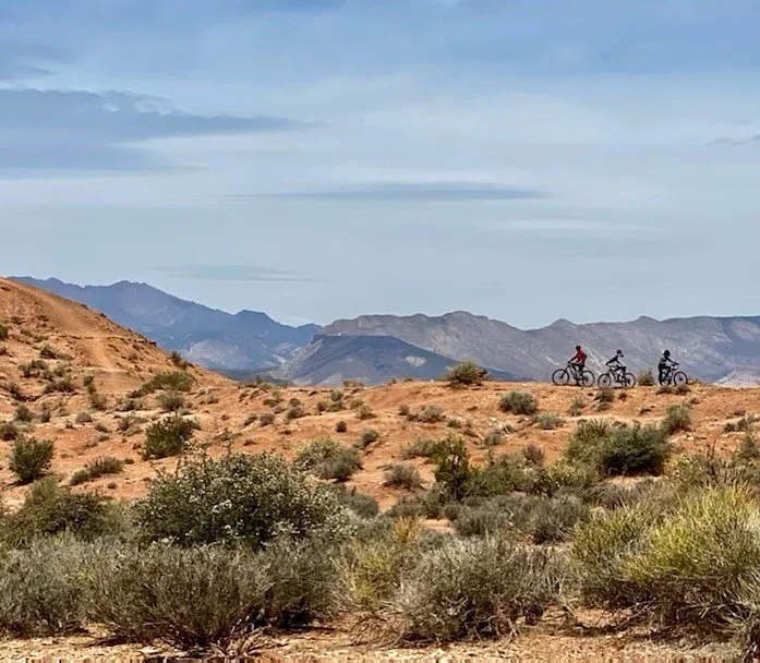 My last hoorah before shipping off to basic training!
Thank you to all of my support team who are taking care of my home and Sky when I am gone. This is the hardest yet exciting things I have done and am so grateful! ❤️🙏🏼 

📸 @katelizabethope 

#a