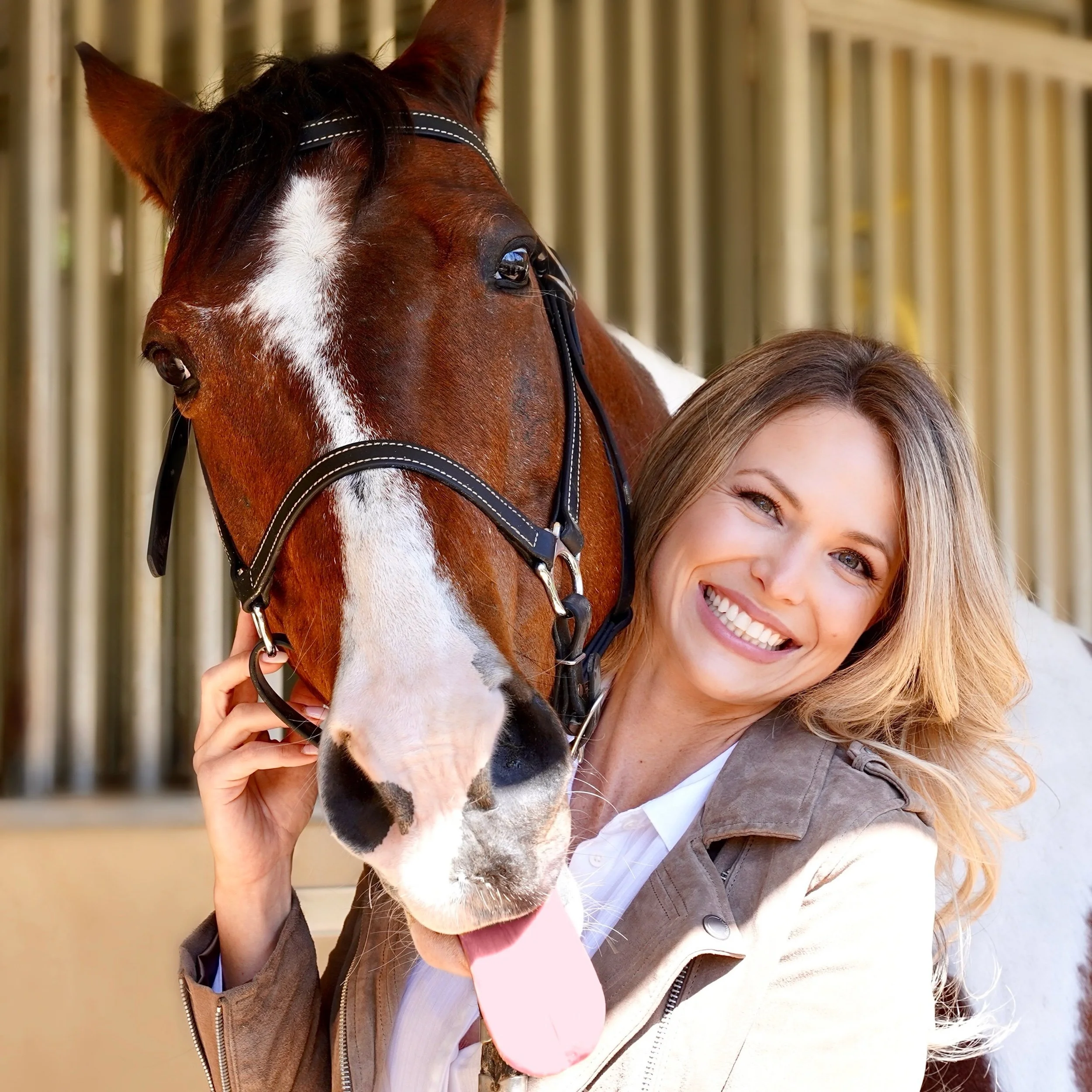 Lifestyle Photography of a Woman and her Horse 