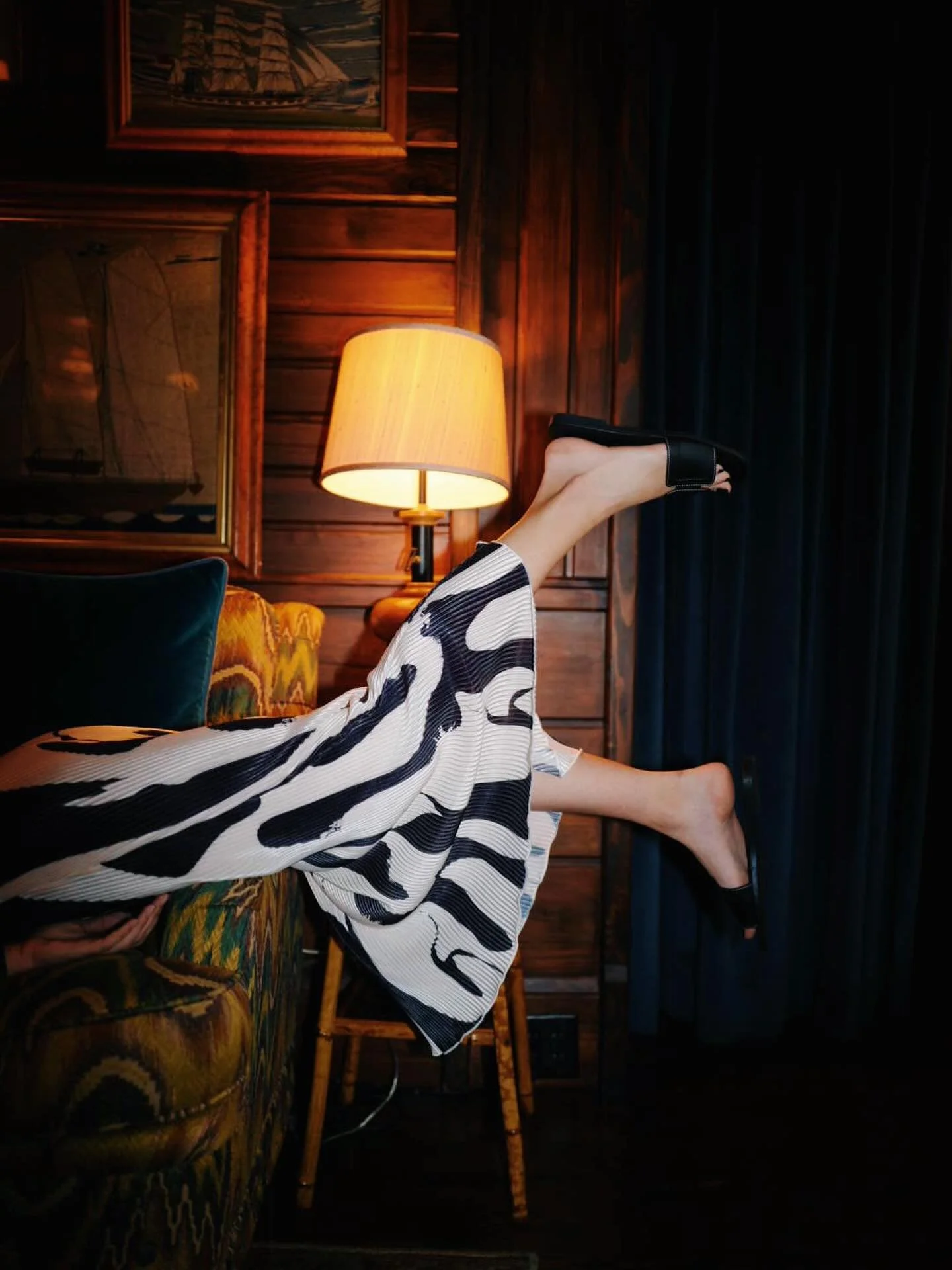 Diving into another August weekend.  Open Tues - Sun, amici!  Hop on over! ☀️ 🍝 🍷 
.
.
.
#nantucket #ack #wine #italian #pasta #veggies #local #restaurant #greydonhouse #viamare