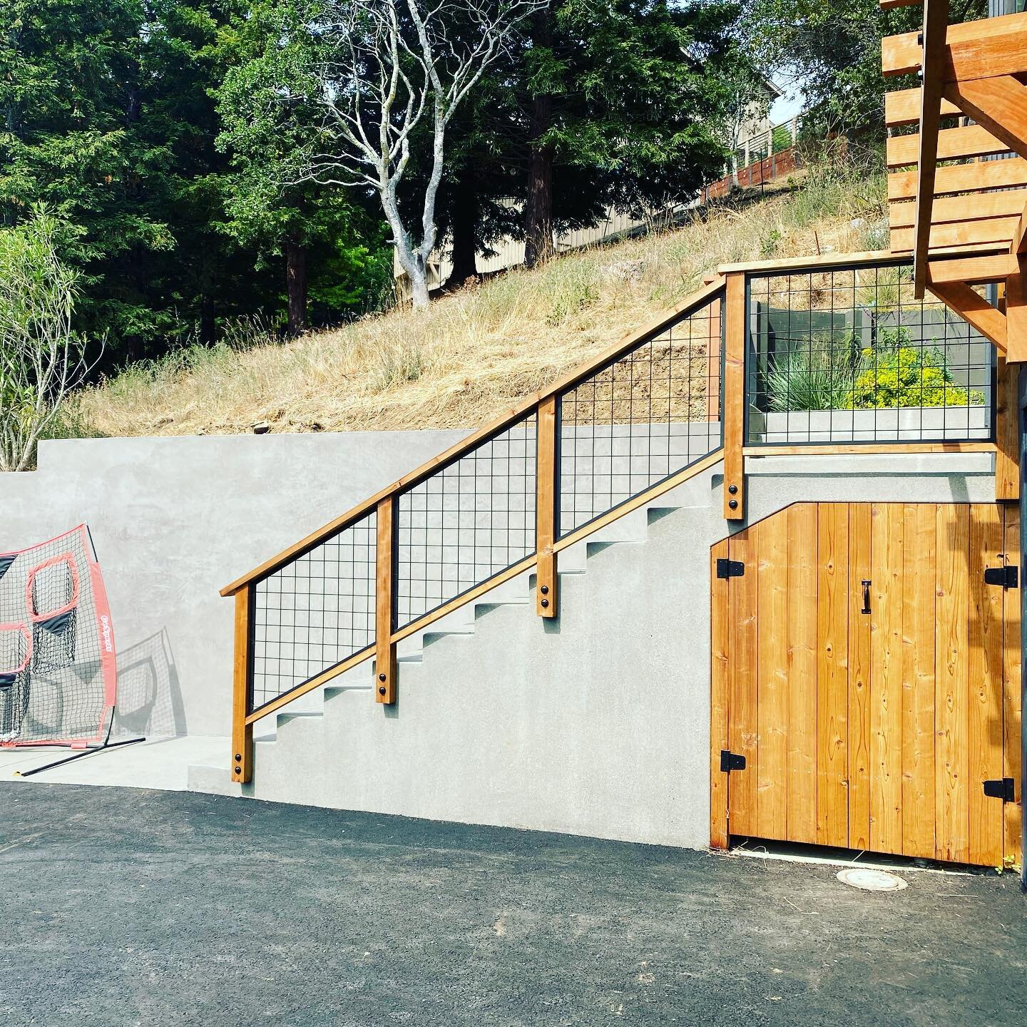 *before and after* shots of a project we&rsquo;re wrapping up for some awesome clients in Tam Valley. Replaced some old failing walls and stairs with a structurally sound concrete wall and entry stairway. Redwood &amp; @wildhogproducts handrail. #mar