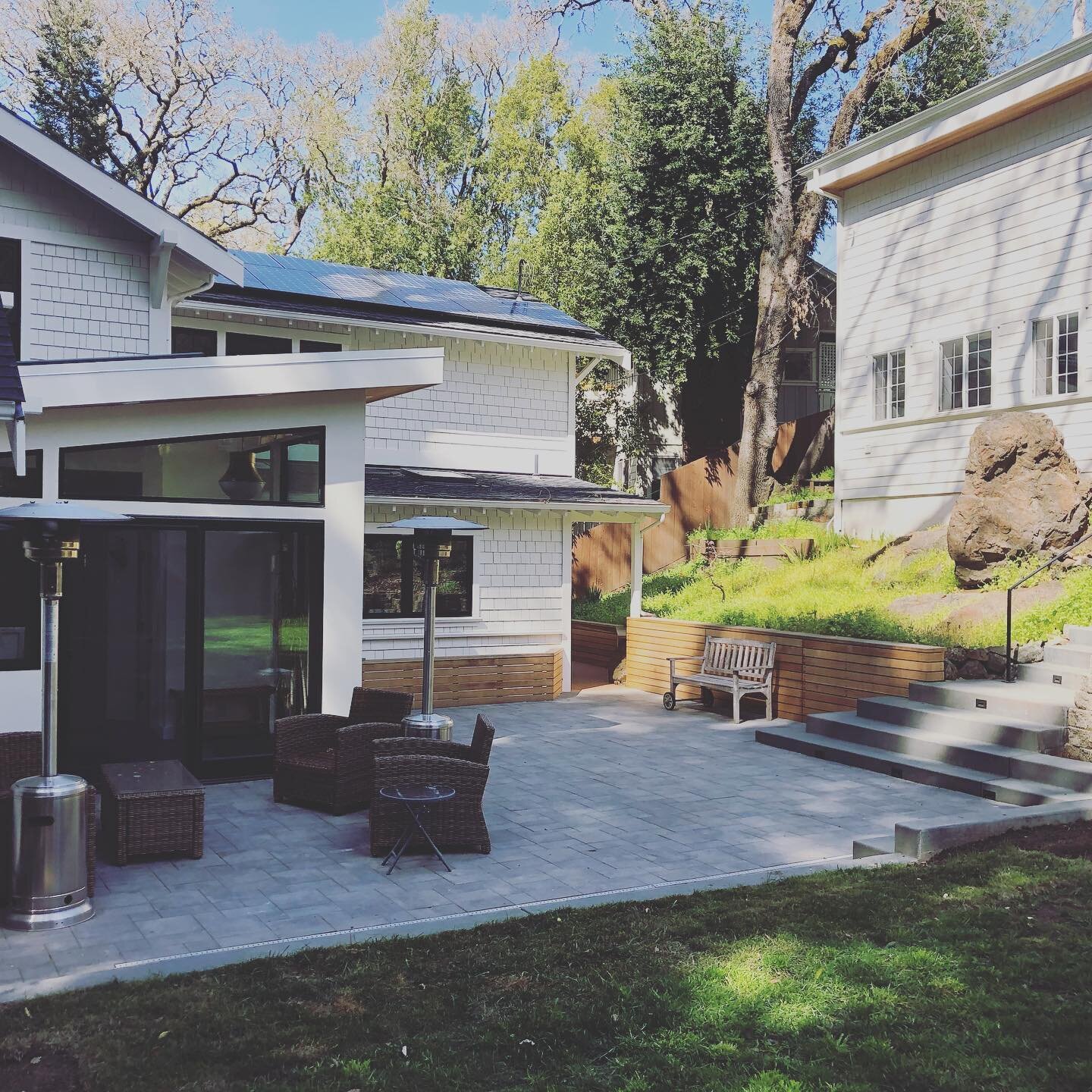 Some before and after shots of a project we did with @diamondhomerestoration in San Anselmo. Pleasure working with these guys! Looking forward to more collaborations in the future. ⚒️🛠⚒️#marinconstructionandremodeling