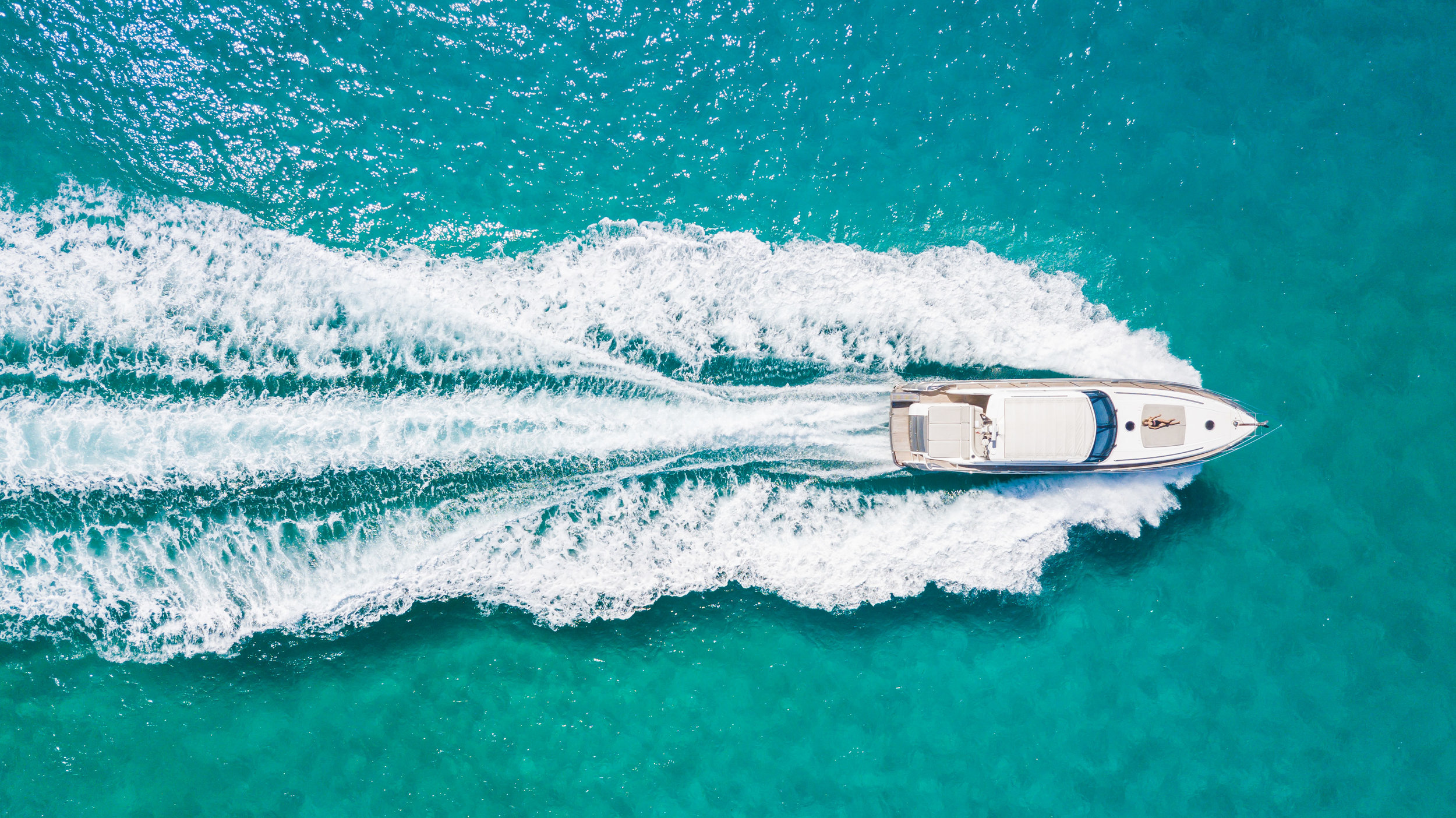 BOAT CHARTER