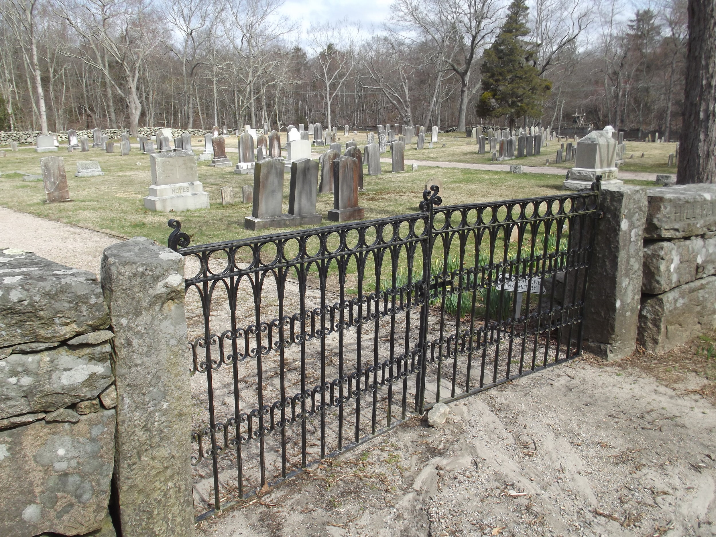 church 8 cemetery.JPG