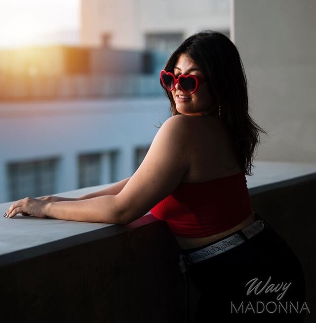 ✨💋🌅❤️✨
.
.
.
#zeisscameralens #50mmlens #nikond810 #shotbynikon #portraitphotography #goldenhour #magichour #goldenhourphotography #peopleinframe #discoverportrait #creative_portraits &nbsp;#portraitoftheday #portrait #spicollective #losangeles