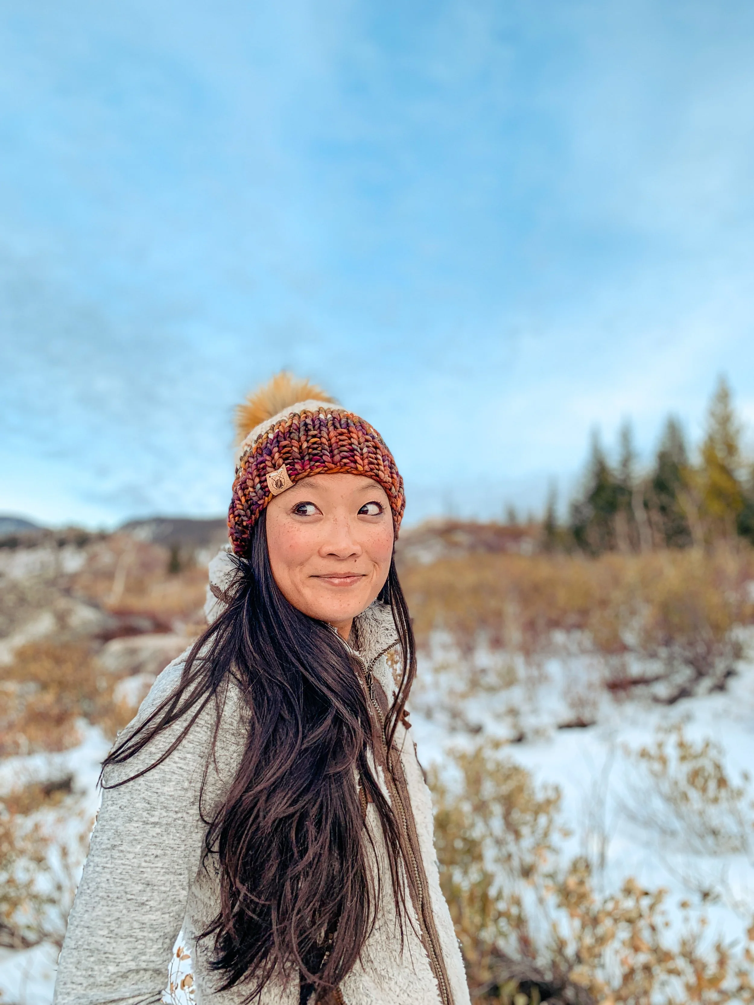 women's pom pom winter beanie