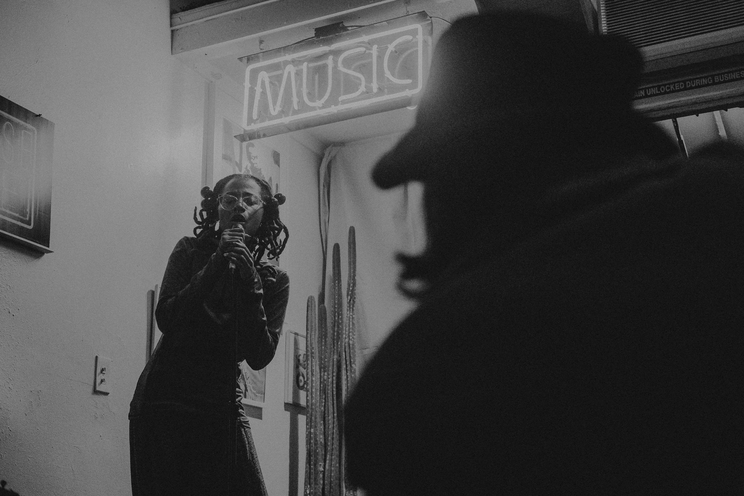 LadiesLoveLoops-Isaiahryan.com-LiveMusicPhotographer@slothkiiid@Pray4IsaiahRyan-January_18,_2025_11.jpg