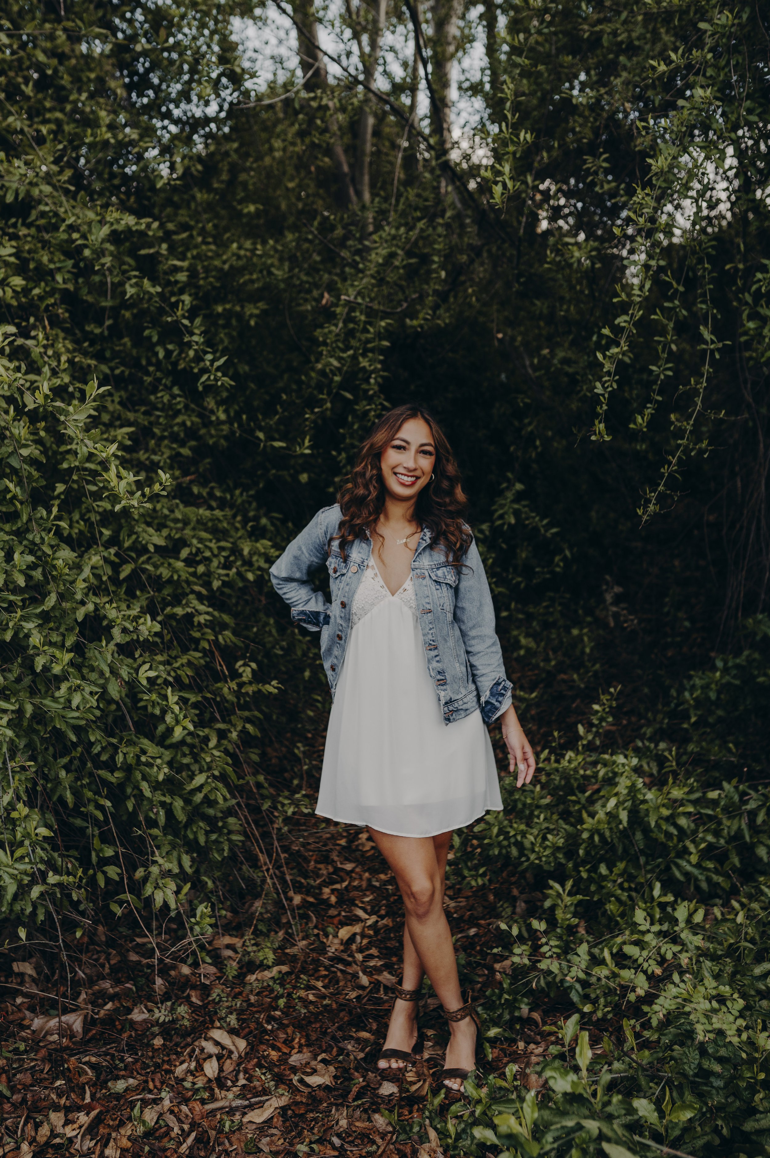 IsaiahRyan.com-SeniorPortraitPhotographer-KianaLB_FullGallery-03.jpg