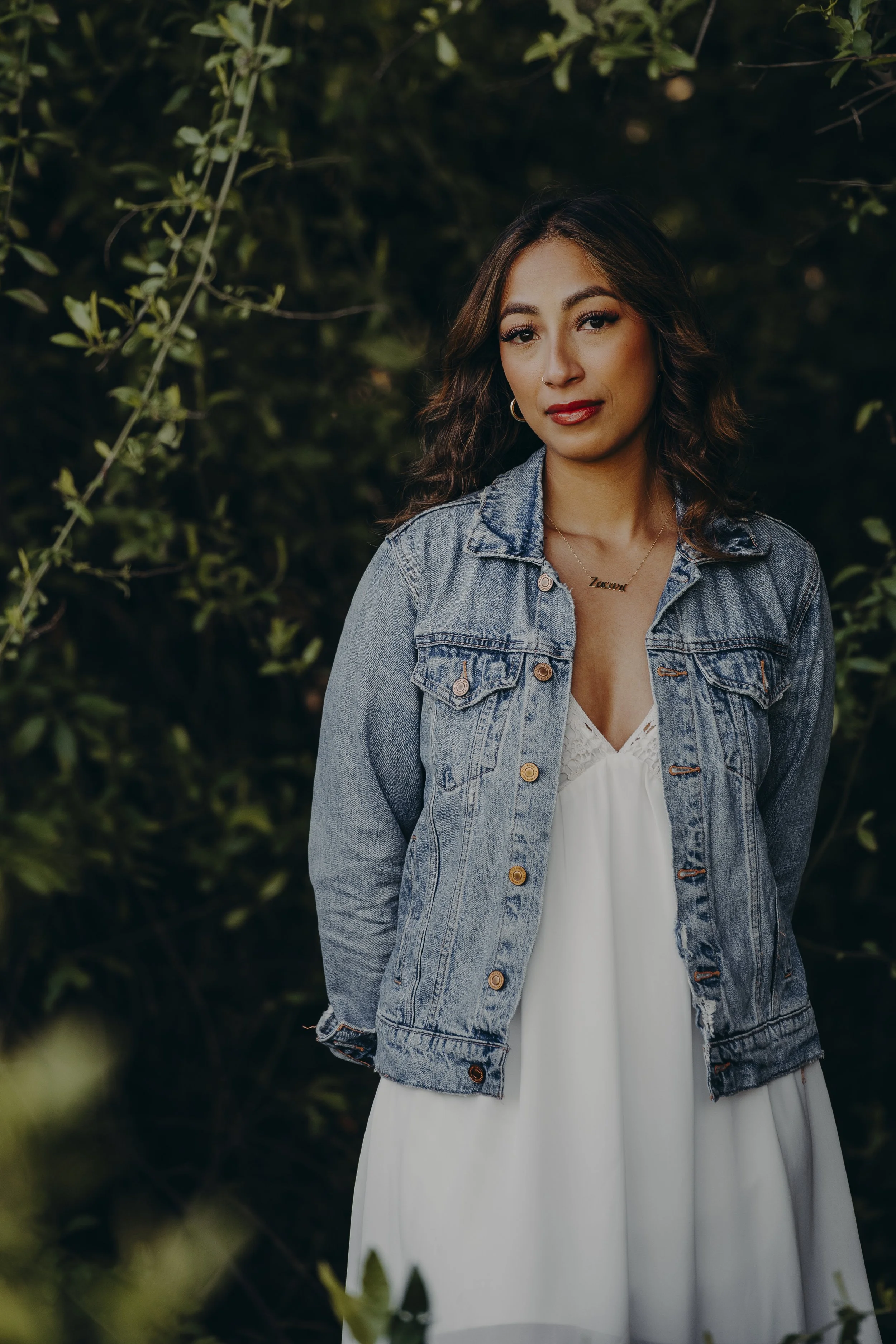 IsaiahRyan.com-SeniorPortraitPhotographer-KianaLB_FullGallery-11.jpg