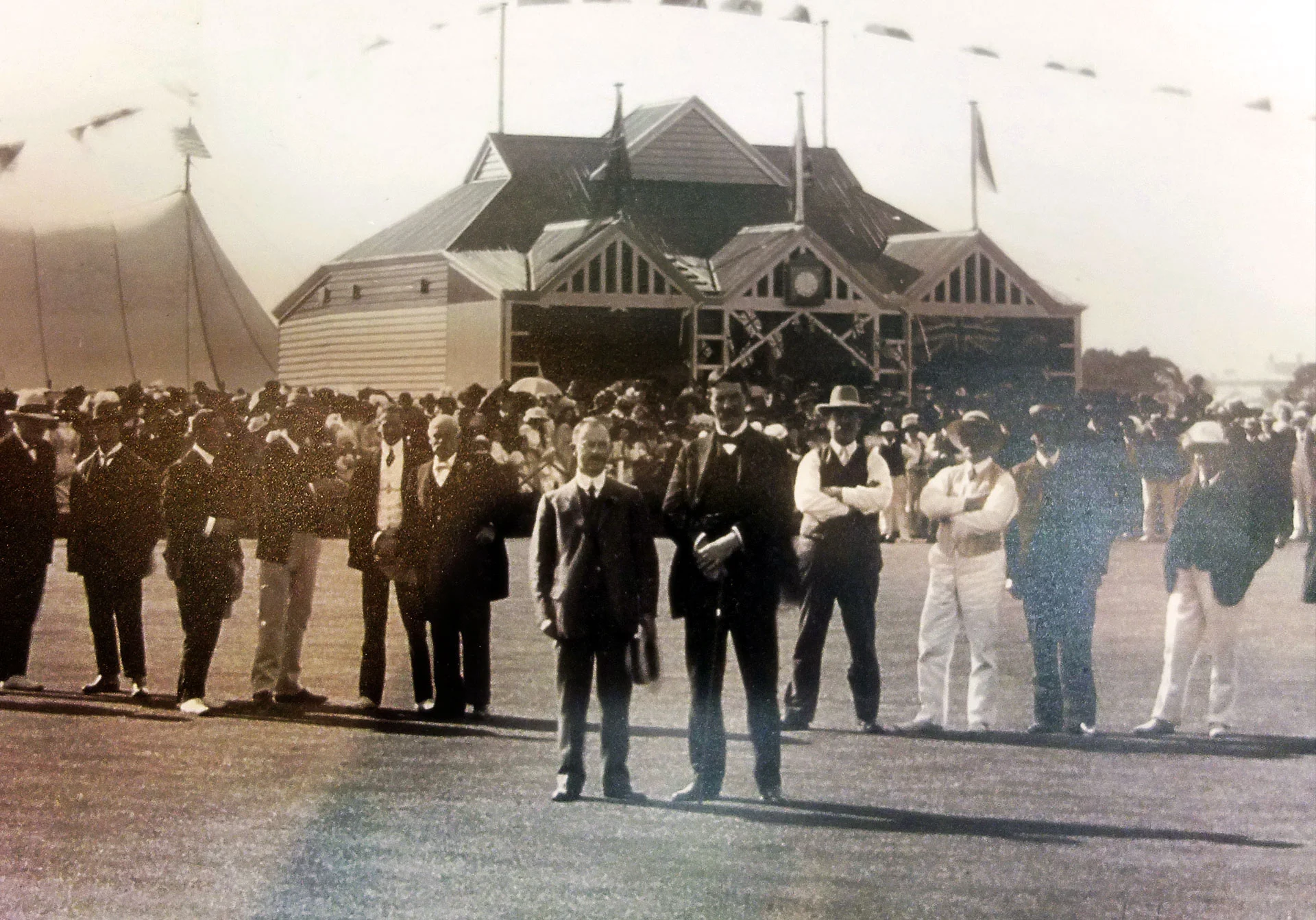 MPBC_SQsp_1920pxBanner_ABOUT_war.jpg