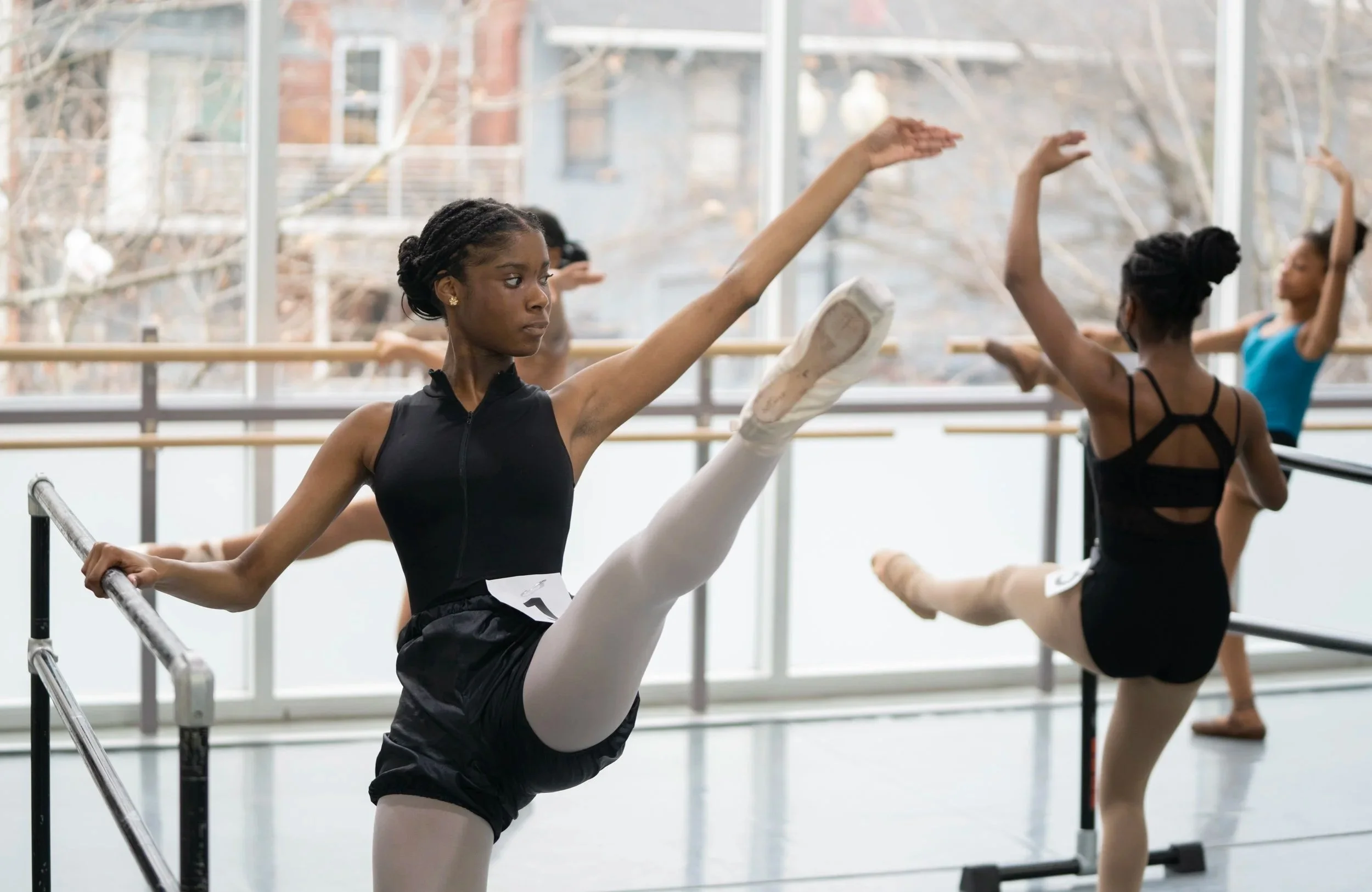 06_20230123_DavidAndrews_SwanLake_Auditions_DLA06012_lookleft.jpg