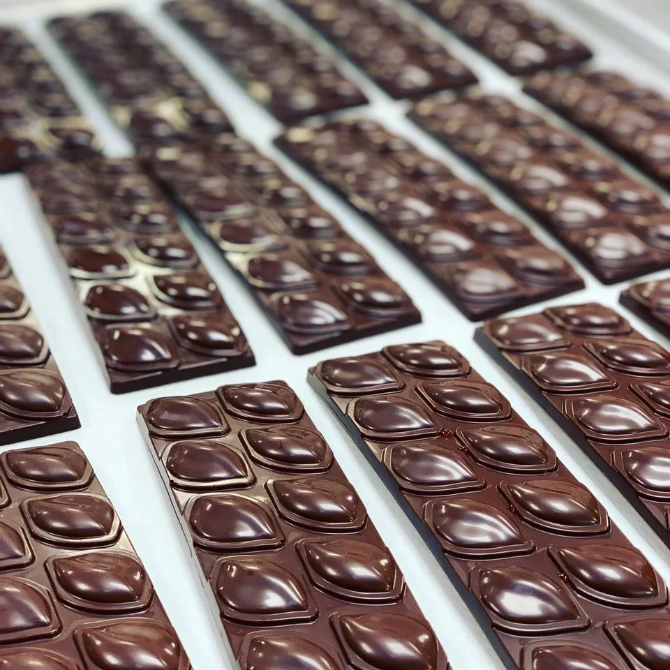 Amour Spreads and Cafe uses our Madagascar chocolate for their seasonal jam ganache bars and gelato.