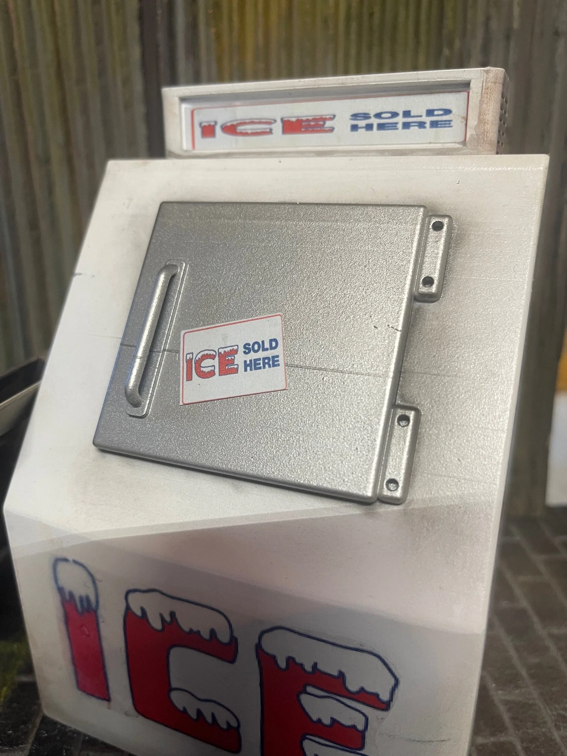 EAF1E6AE-D07D-4C3D-B049-9362E3A7568A