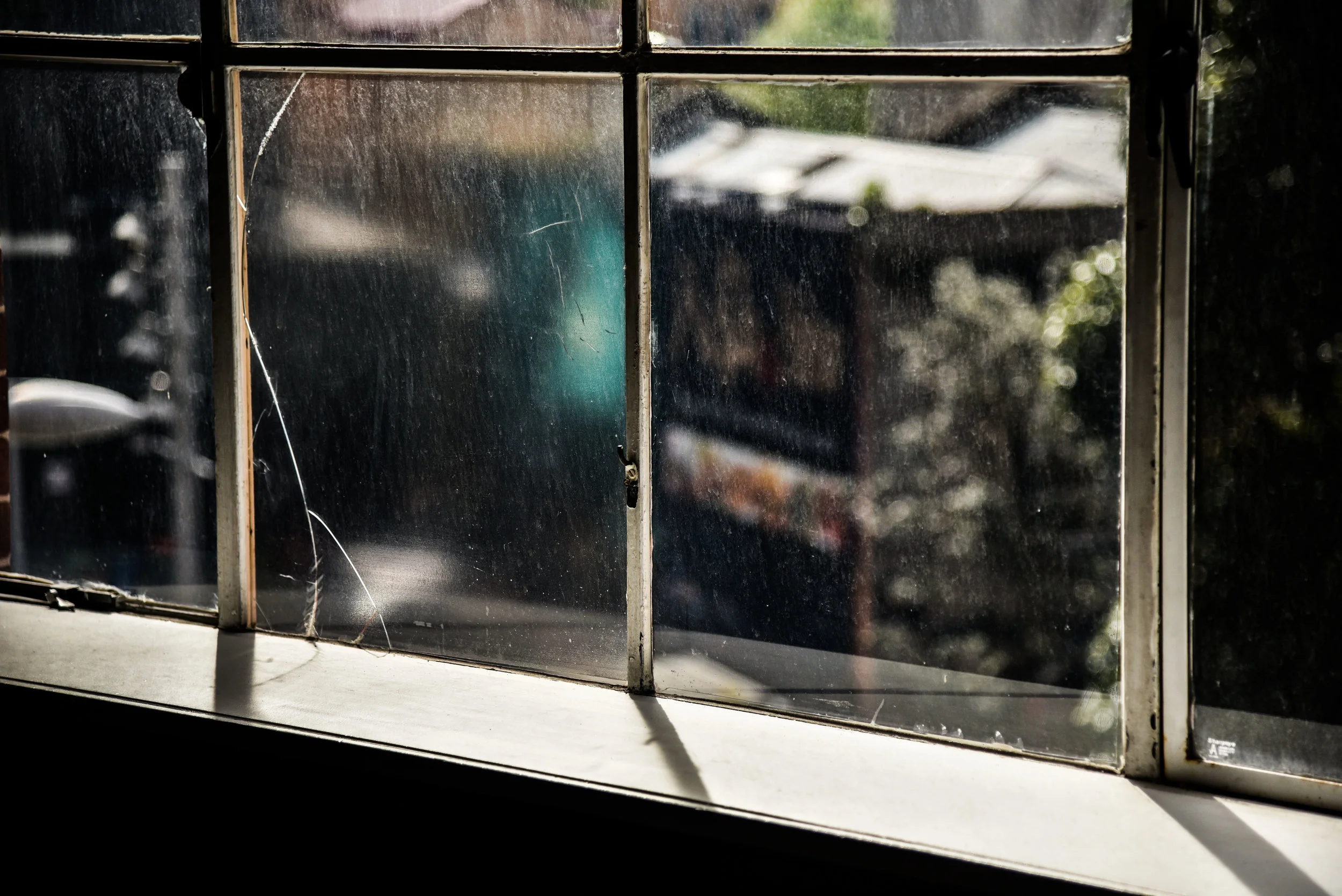 Behind the Music: Mirror Mirror