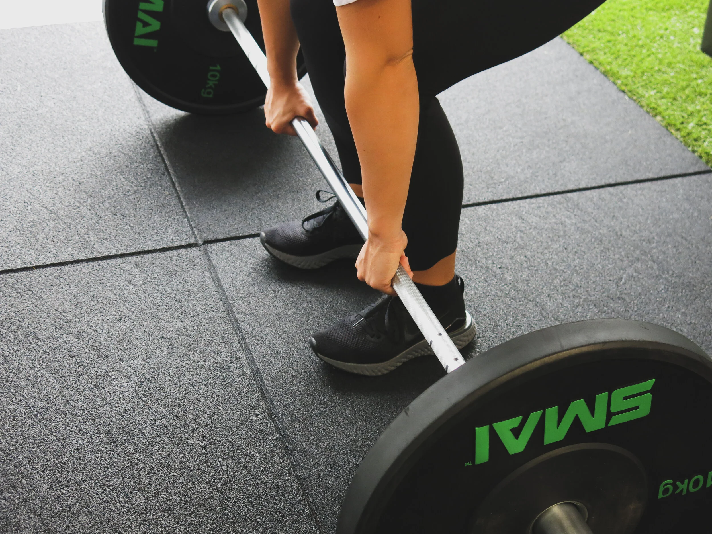 Strength and conditioning coach, speed training coach, Agility and Speed coach,  Hiit Training, home studio, online training programs,  fitness gym, fitness near me, health and fitness.