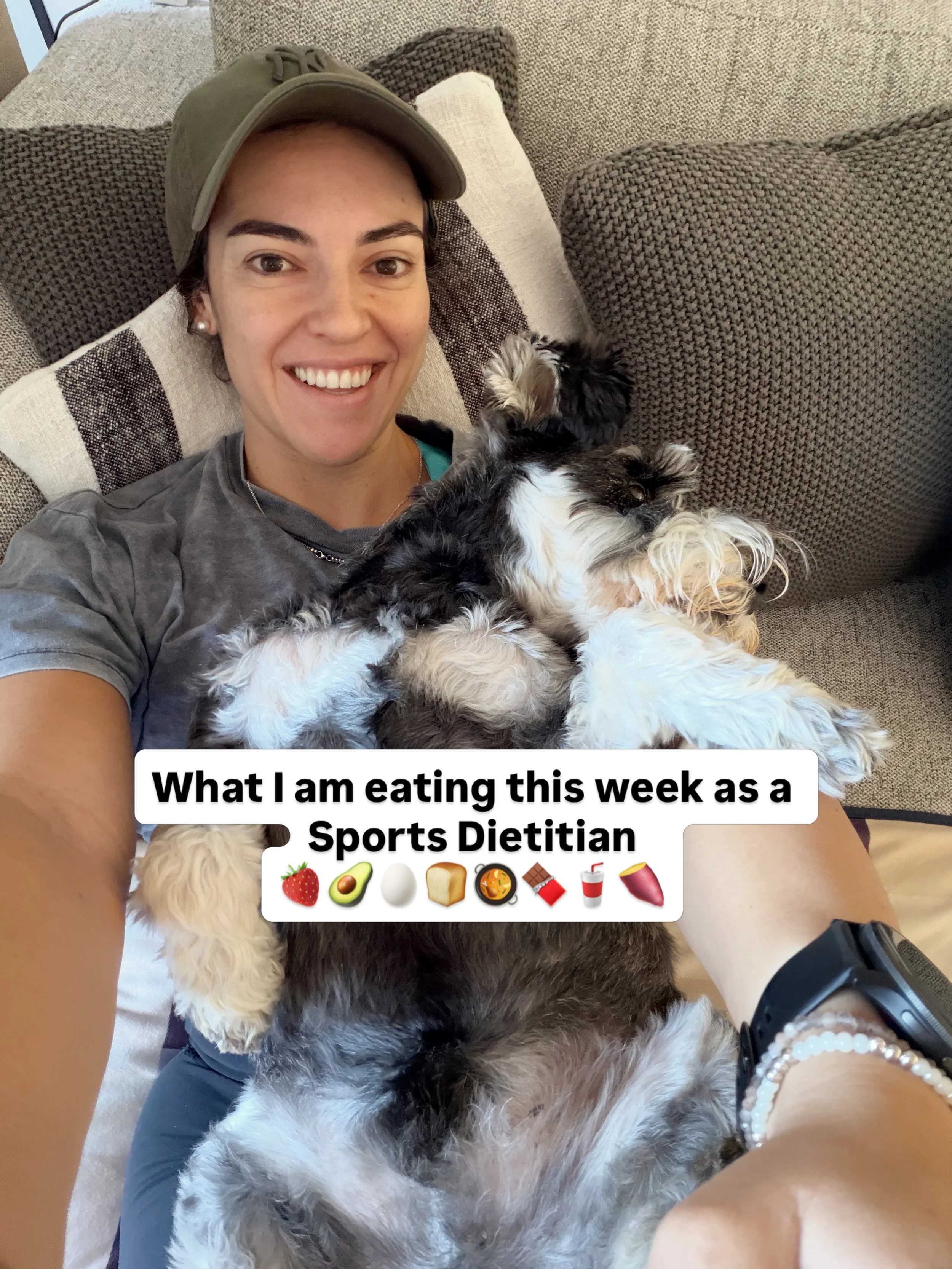 Nutrition doesn&rsquo;t have to be complicated. 
Keep things simple and adjust meals and snacks to fit into your work schedule, training and lifestyle ✨🤍

Meals not pictured:
🍗 Homemade Chicken Schnitty &amp; Mash 
🍣 Salmon with greens and roast v