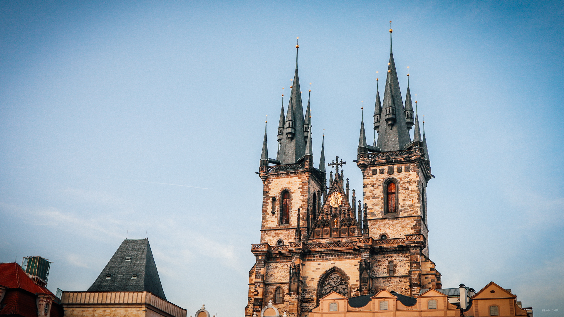 ❰遊記❱ 布拉格其一►濕熱擠的老城區 | 在捷克