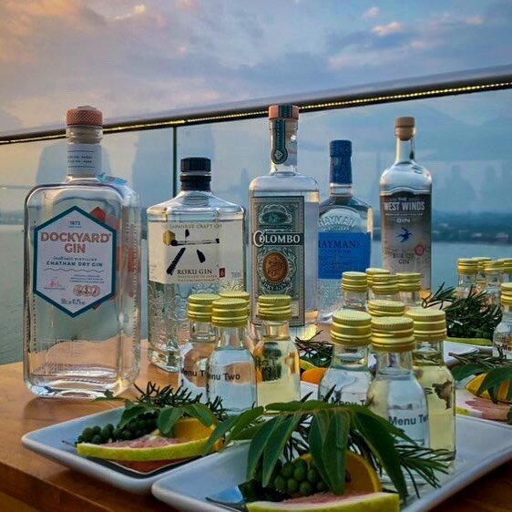 Colombo Gin Club.
.
.
📸 @dco1985 
.
#ginclub #colombogin #rooftopbar #colomboginclub #buonavista #loungebar #lounge #rooftopbar #srilanka #visitsrilanka #sosrilanka