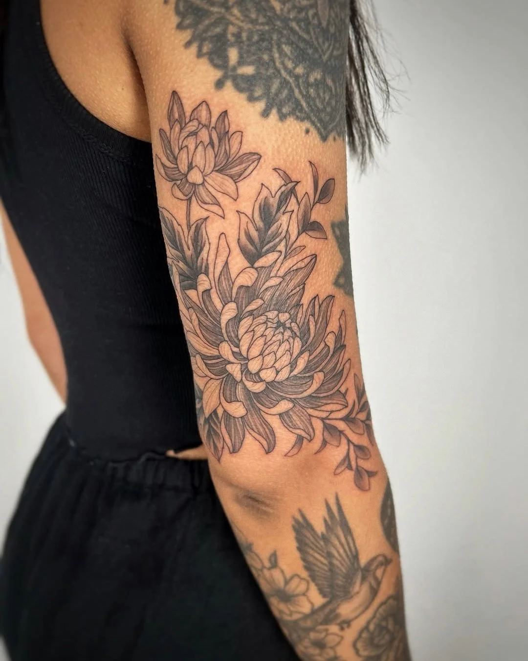 detailed flower by @paulajdaveytattoo