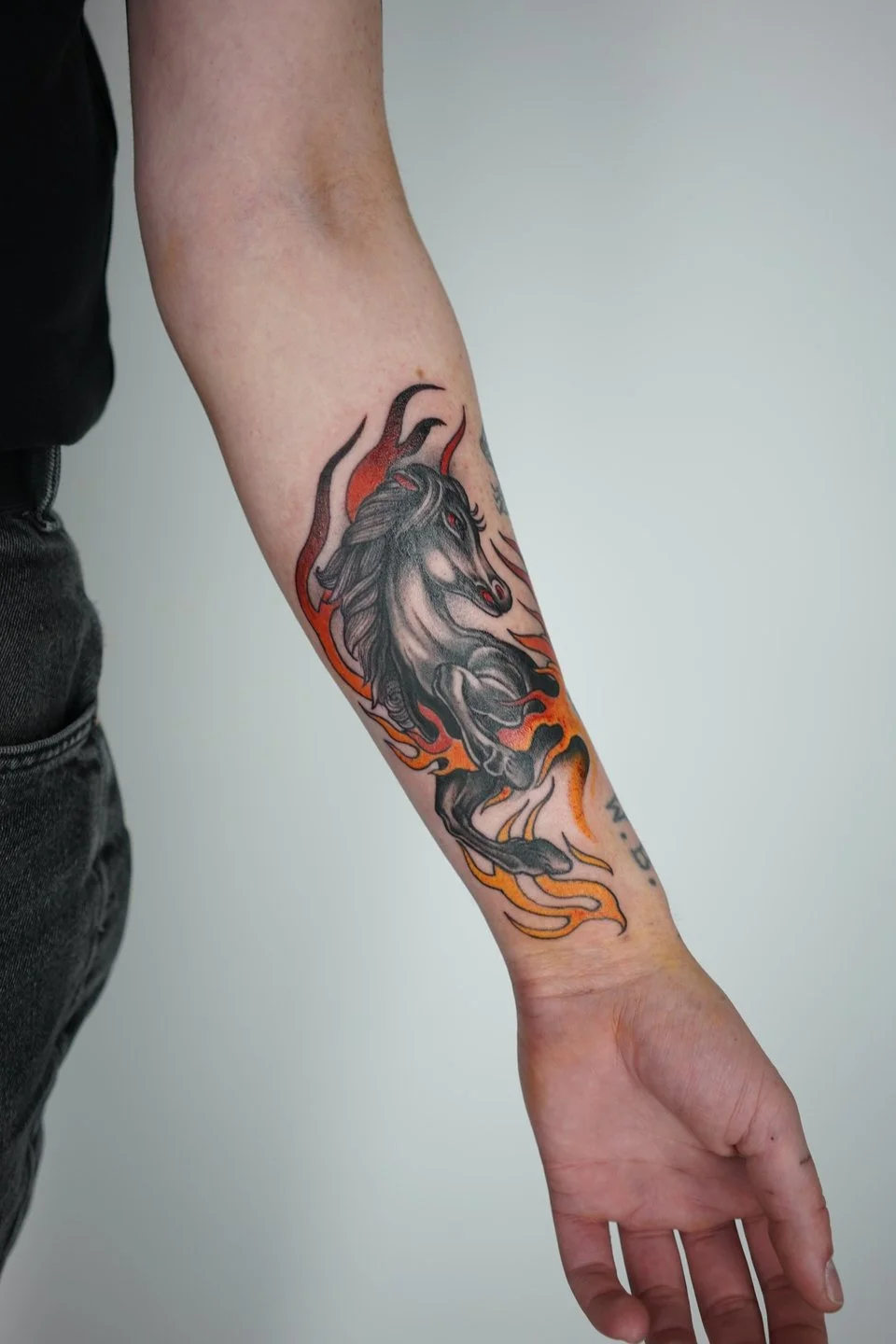 Andy was feeling very lucky and went for the high energy horse. Thanks so much for being so GRAND :)

By the mighty @Jethrowood, our specialist in bold, graphic, colourful tattoos.

Book with Jethro @sangbleutattoolondon. Link in bio