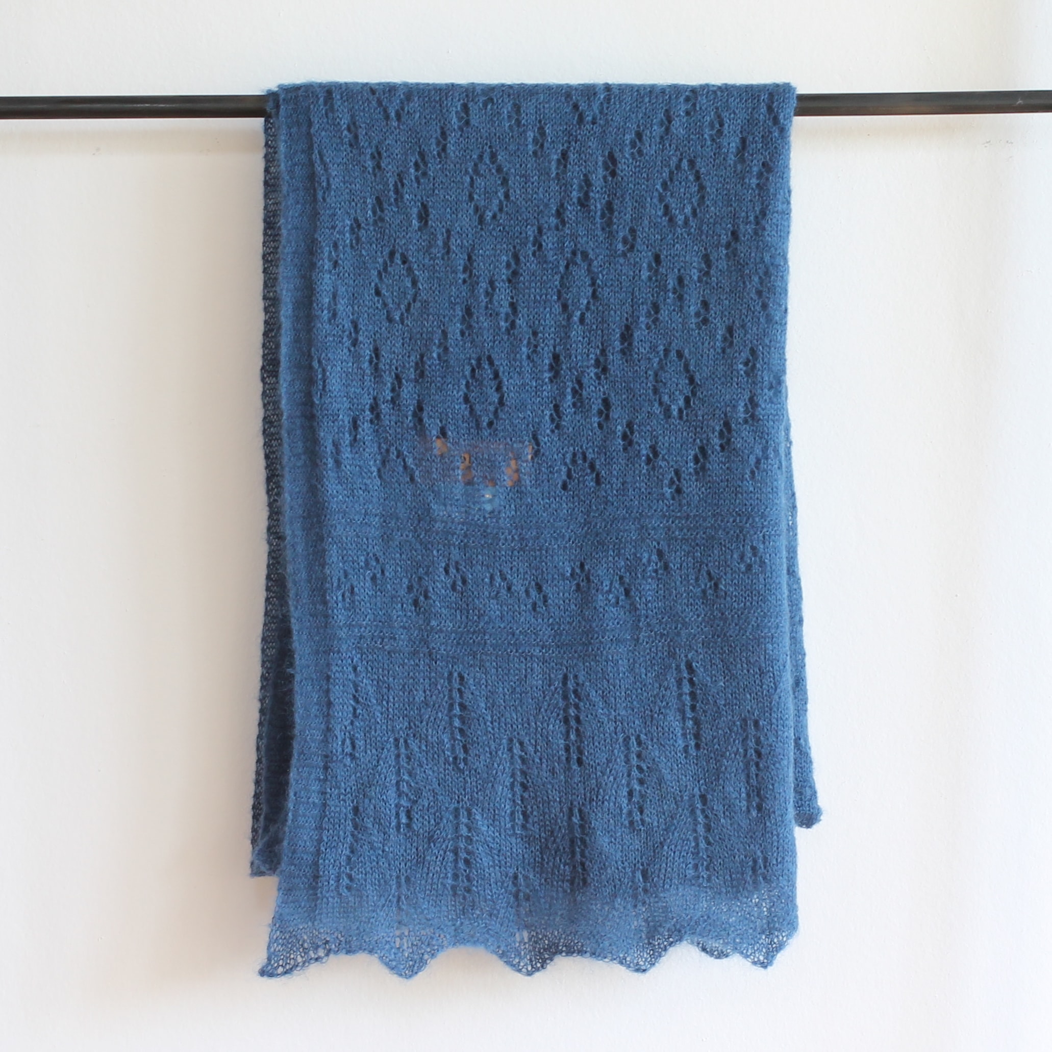 NordicKnit_Scarf_Blue_02-min.jpg