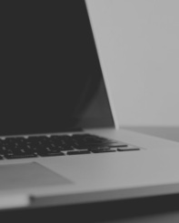 mockup_laptop_img.jpg