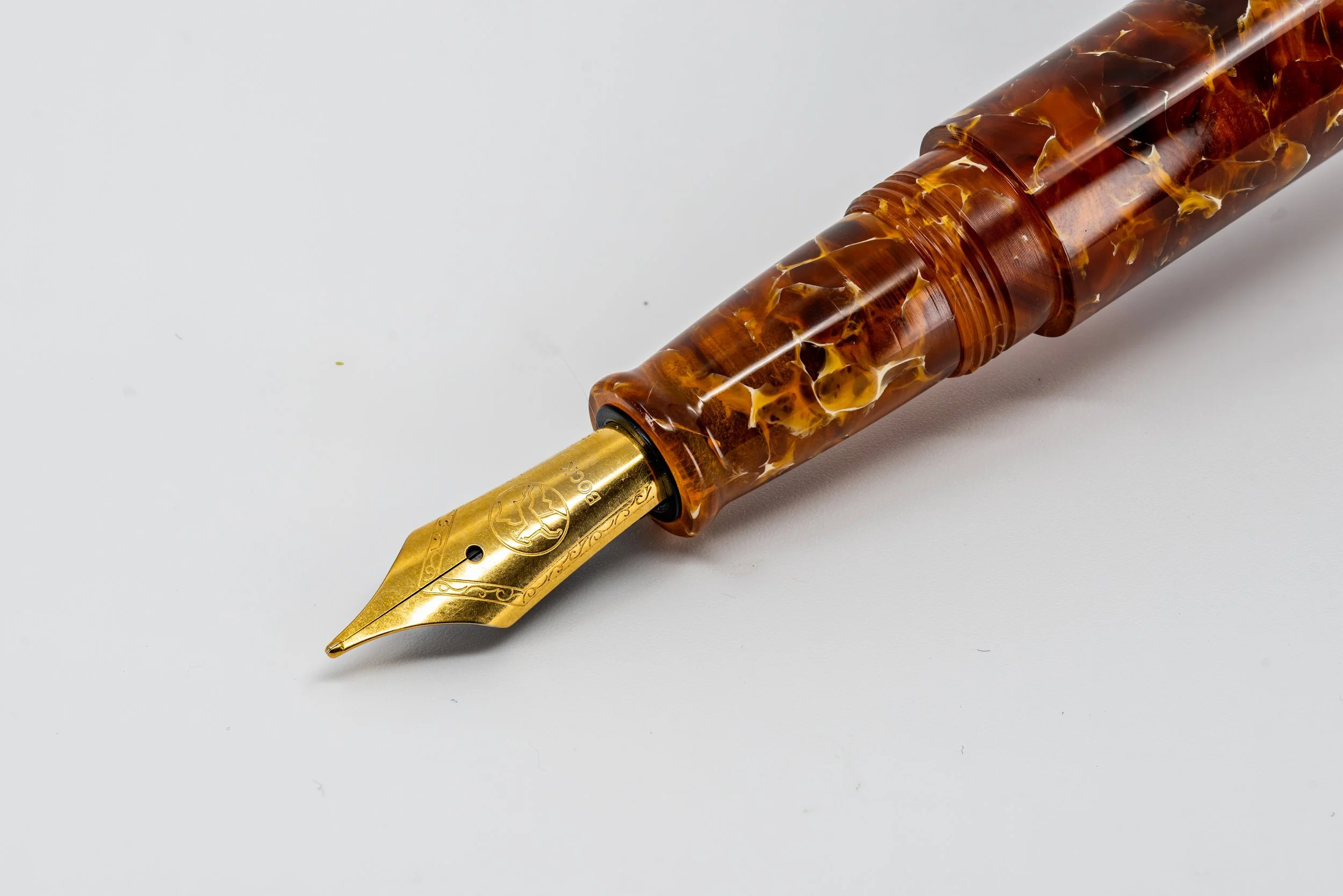 Clyde pen company Conway Stewart fountain pen Amber2.jpg