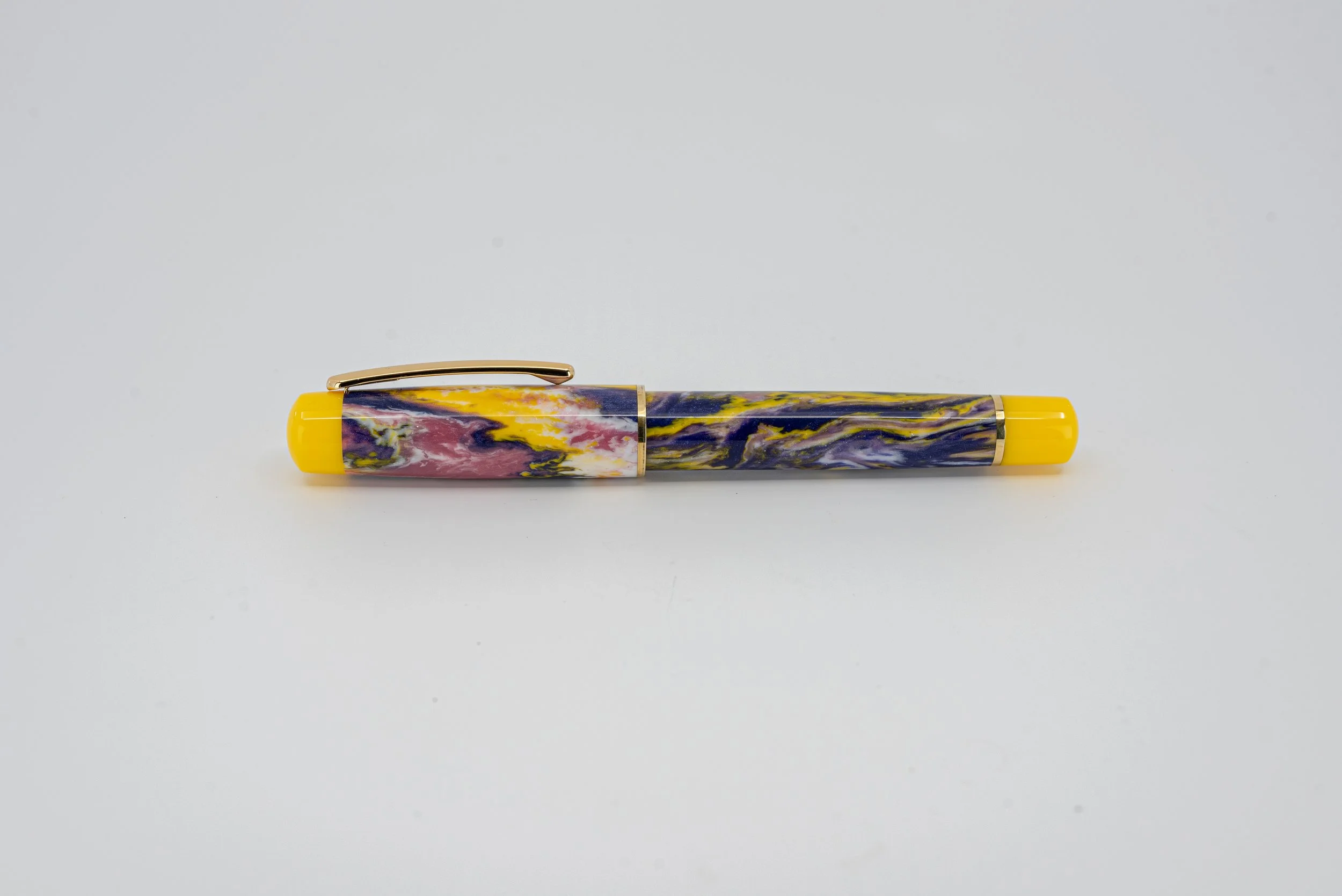 Clyde pen company Traditional Tuttie Fruitti Yellow fountain pen 4.jpg