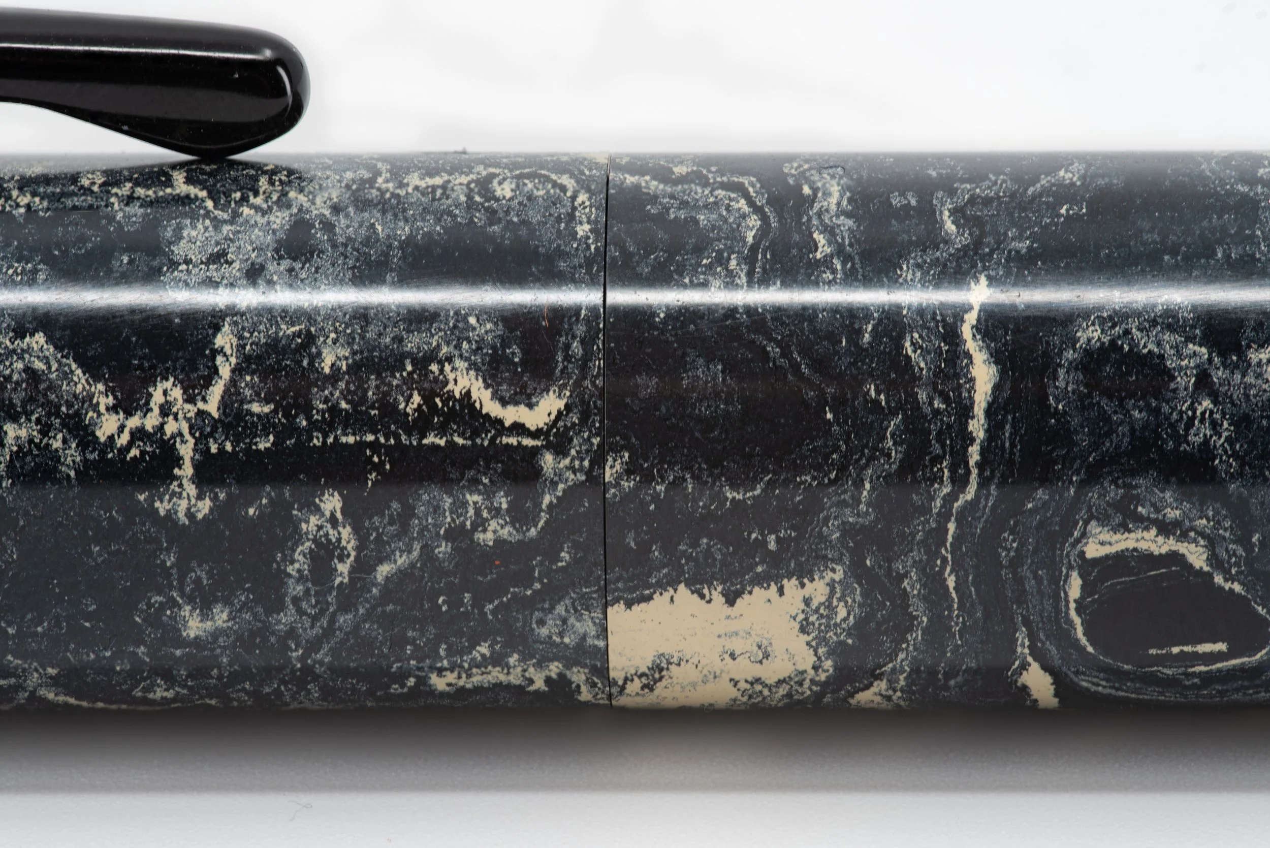 Clyde pen company Cream black Ebonite veetwo clipped foiuntain pen1.jpg