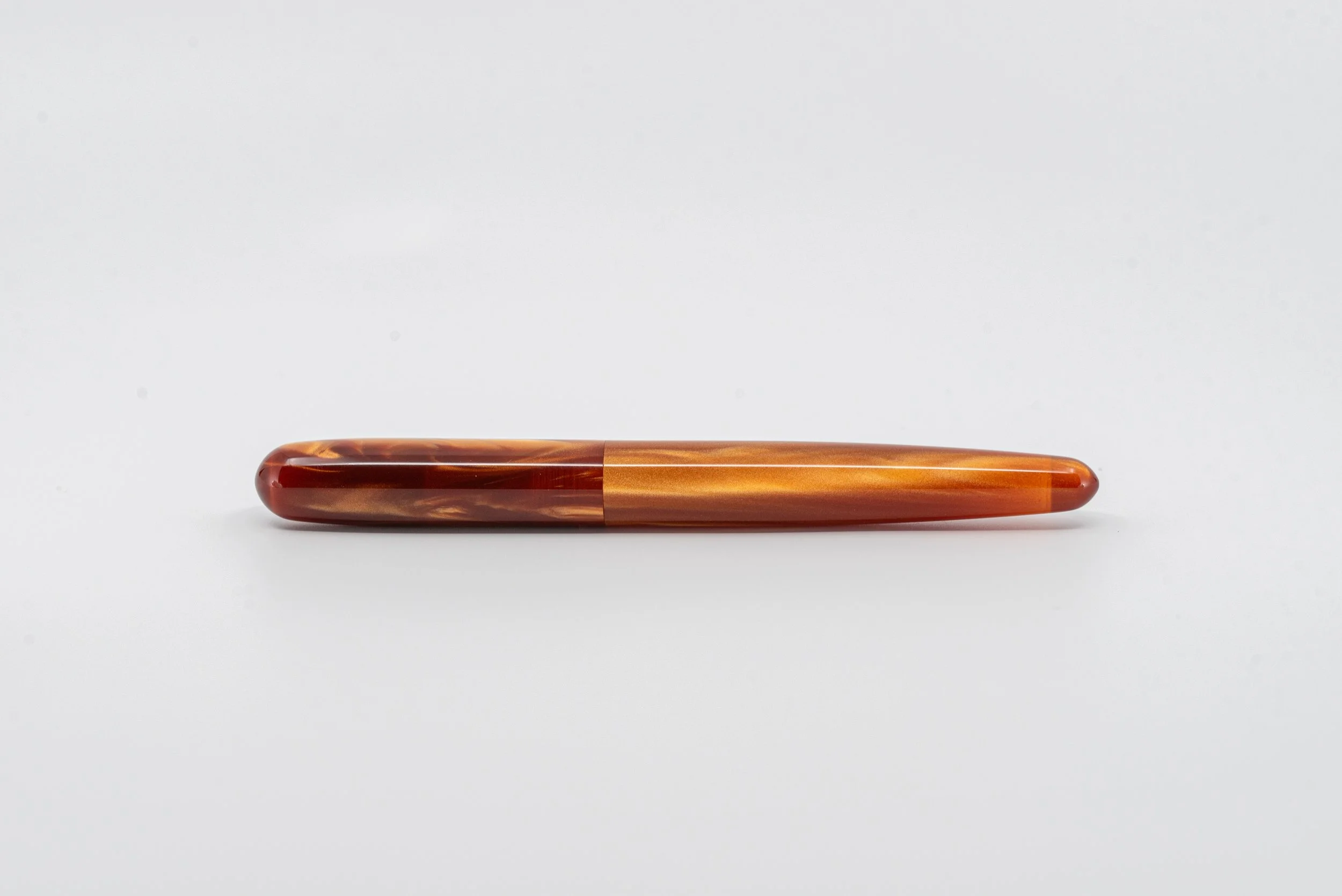 Veetwo slim copper pearl fountain pen4.jpg