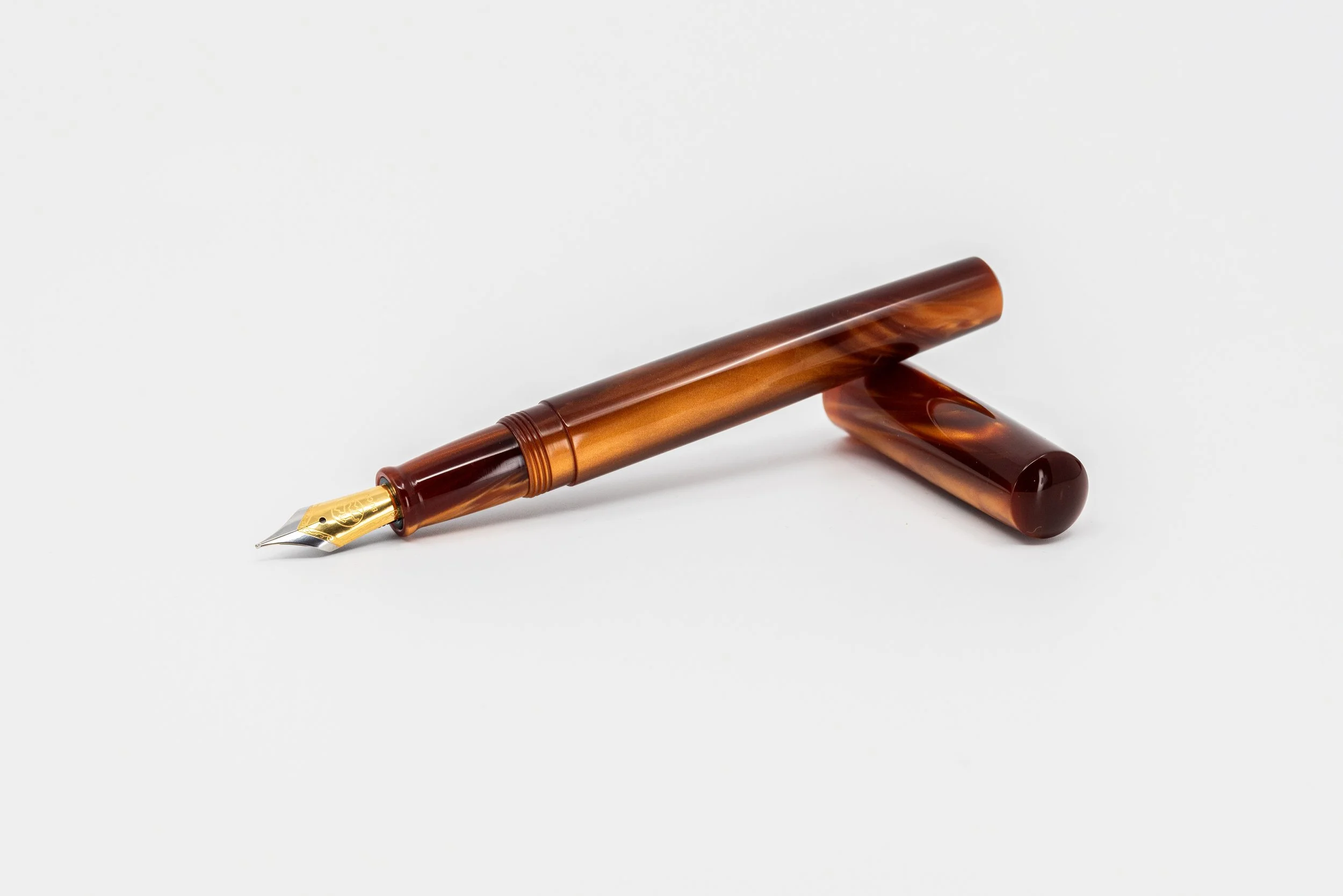 Clyde pen company Omni Copper pearl fountain pen2.jpg