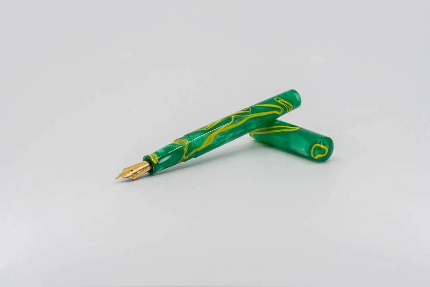Clyde+pen+company+Omni+Fountain+pen+rockpool.jpg